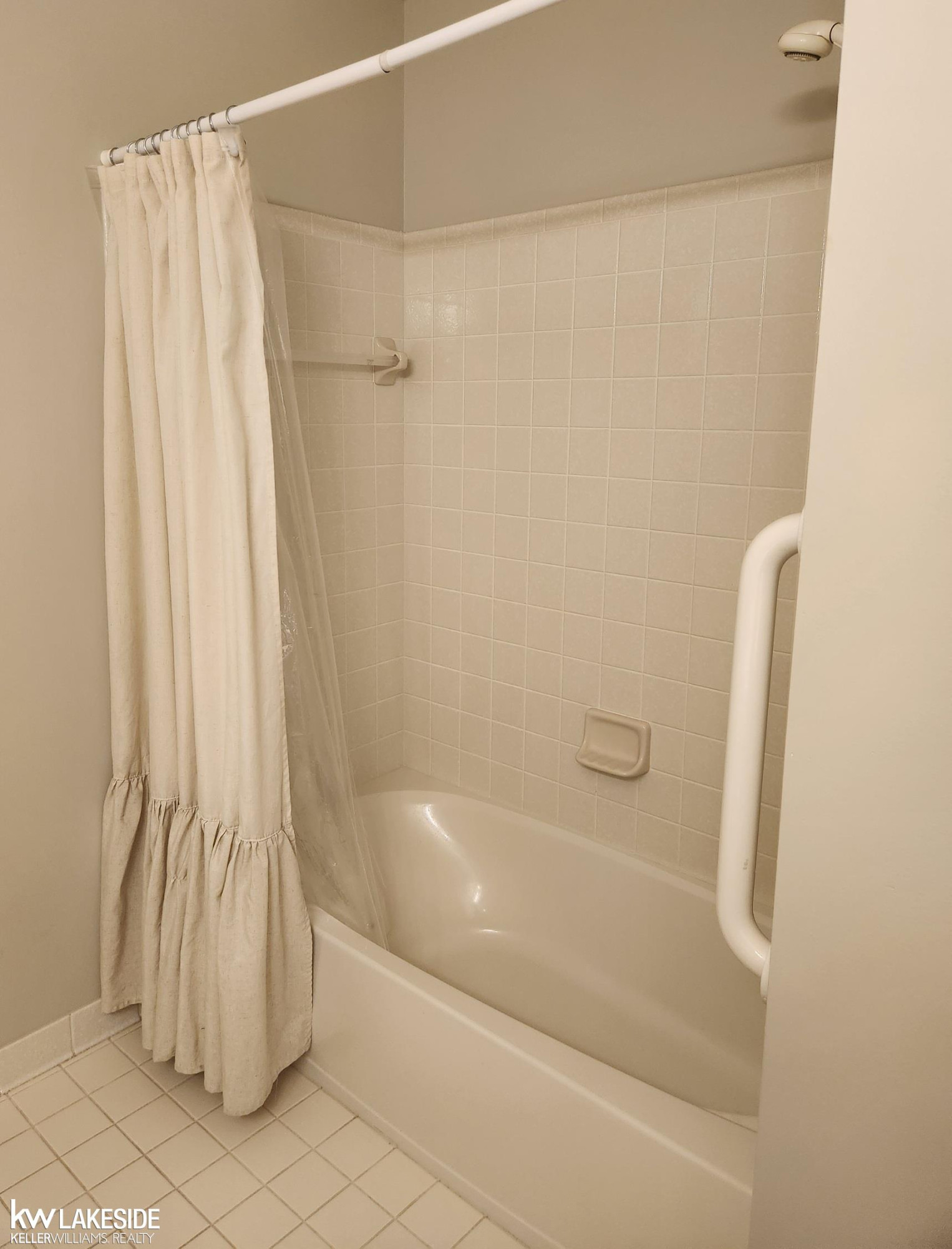 456 Harvard Drive, MI 48065 — Photo 16