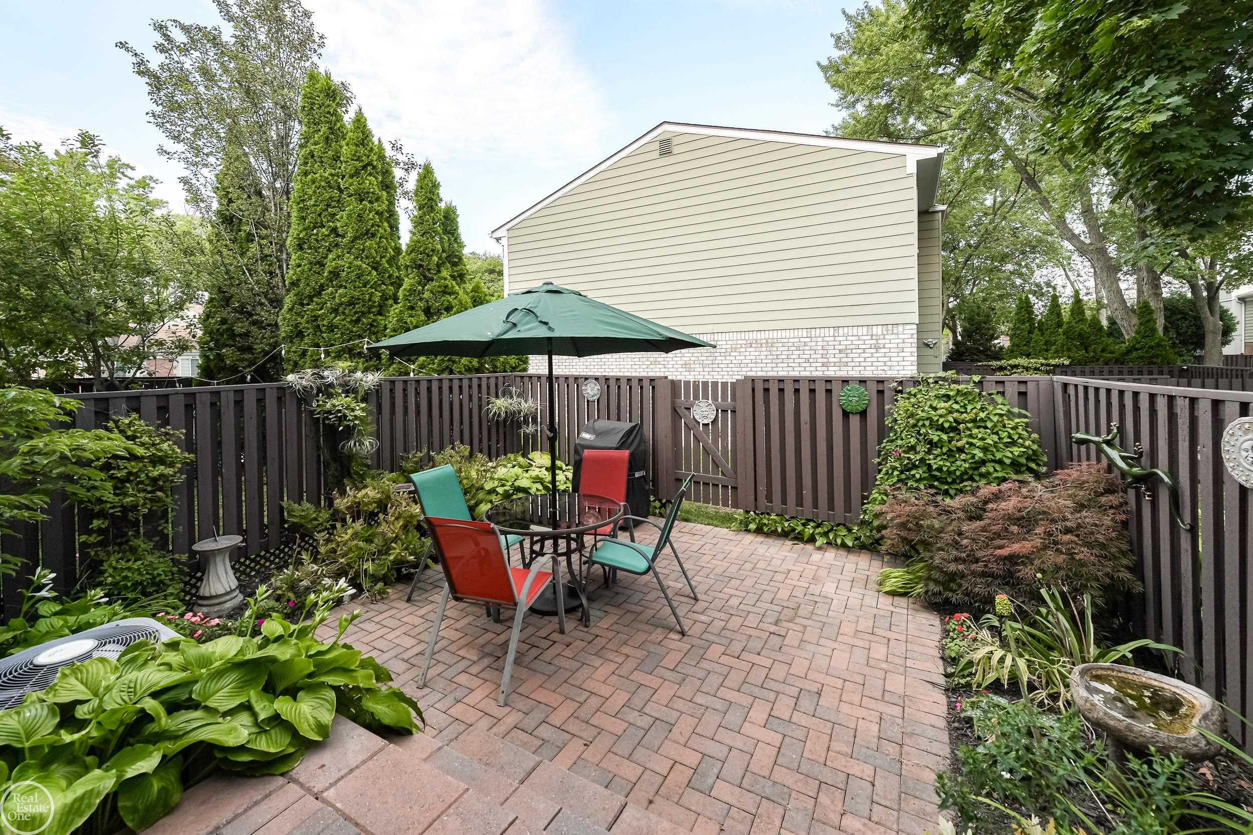 5056 Coventry Street, Royal Oak, MI 48073 — Photo 4