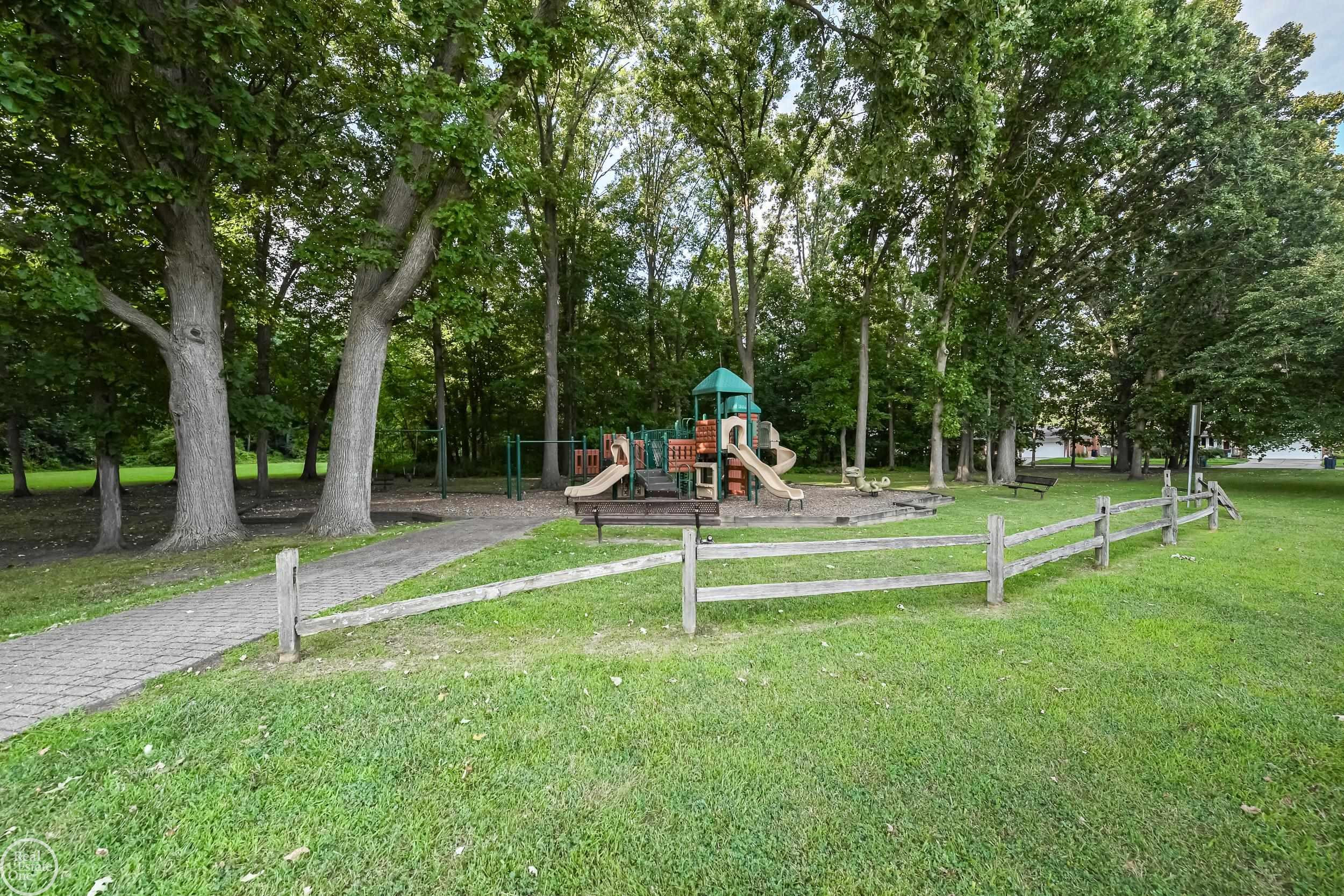 5056 Coventry Street, Royal Oak, MI 48073 — Photo 11