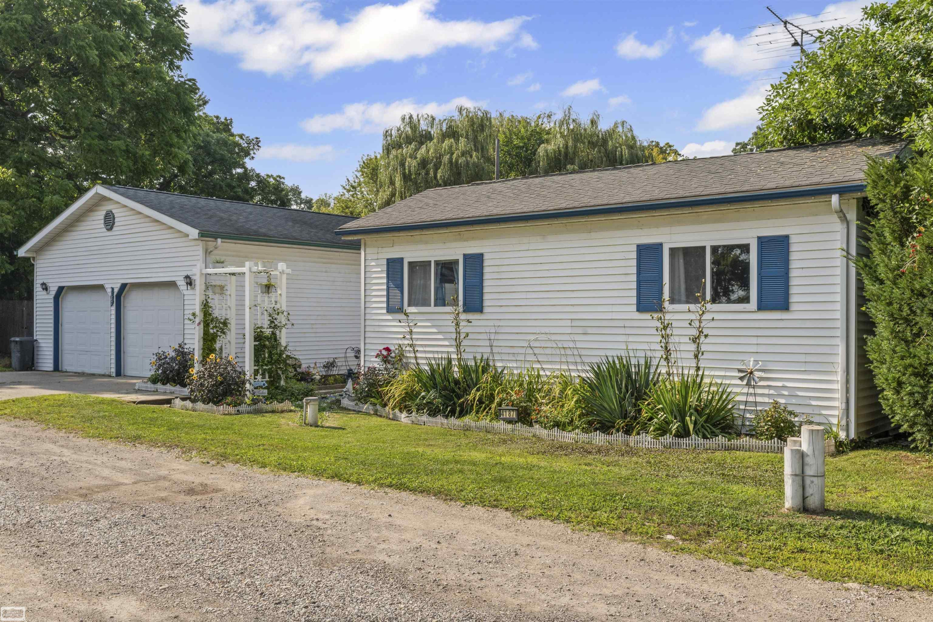 4187 Pleasant Drive, Attica, MI 48412 — Photo 39