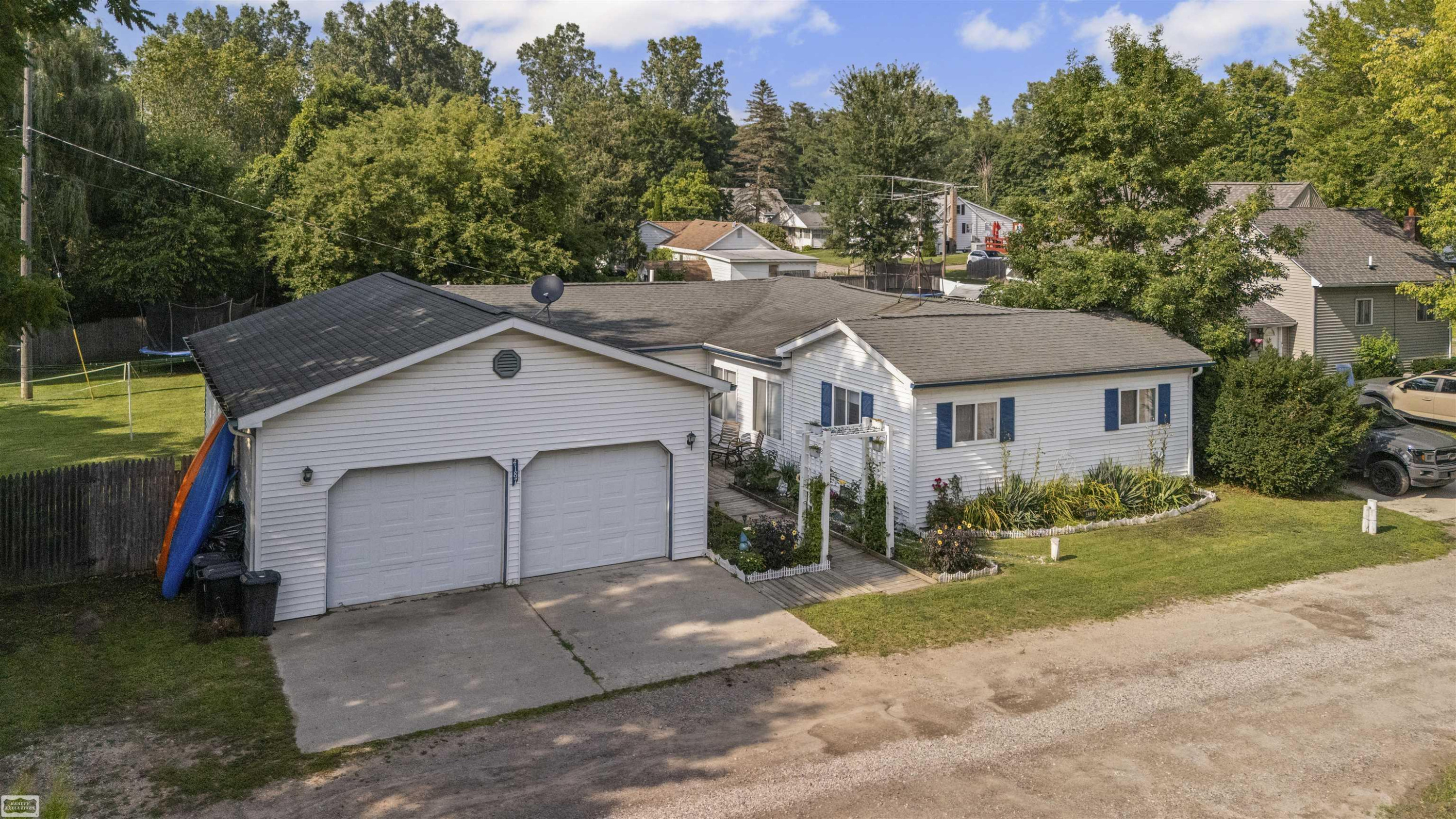 4187 Pleasant Drive, Attica, MI 48412 — Photo 45
