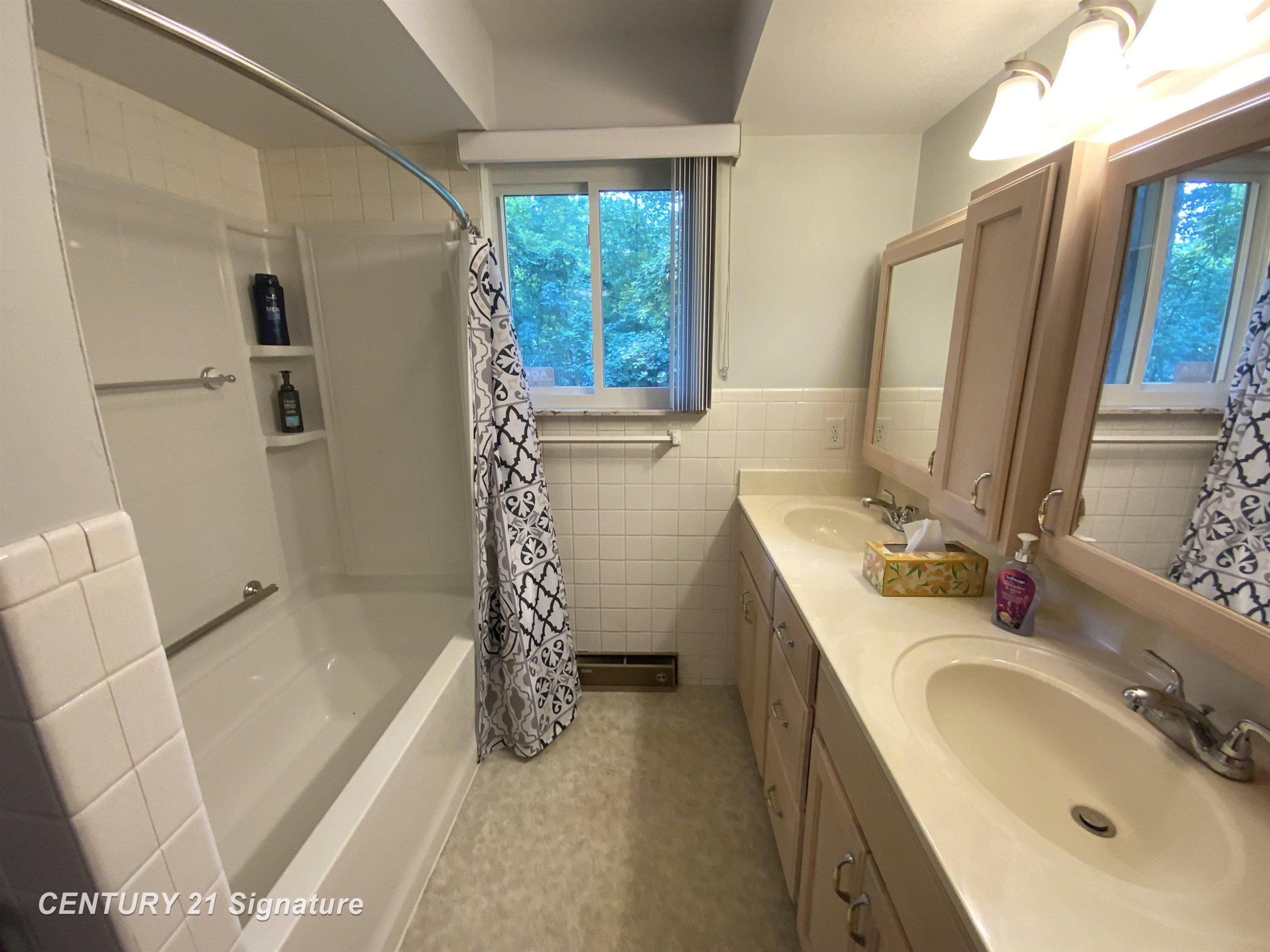 4230 Triwood Road, Bridgeport, MI 48722 — Photo 15