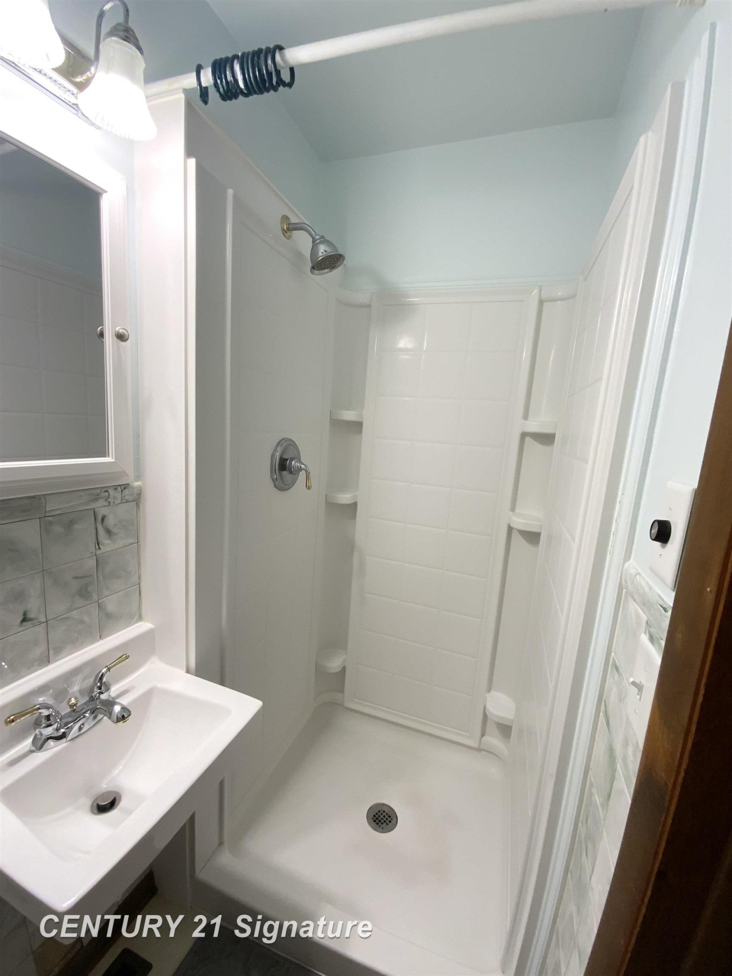 4230 Triwood Road, Bridgeport, MI 48722 — Photo 18