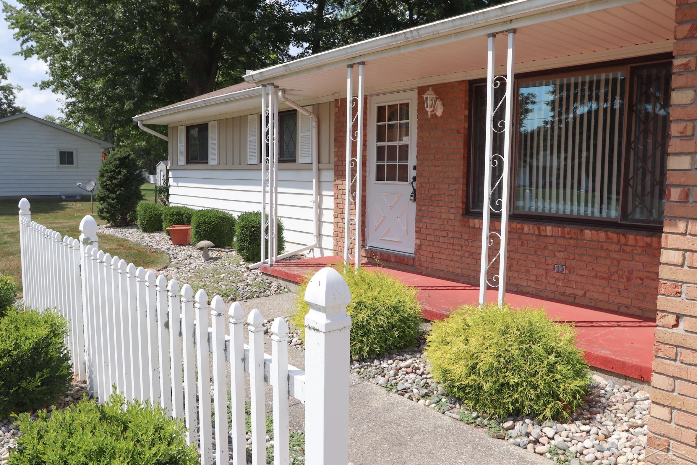 1686 Michaelane Drive, Saginaw, MI 48604 — Photo 3