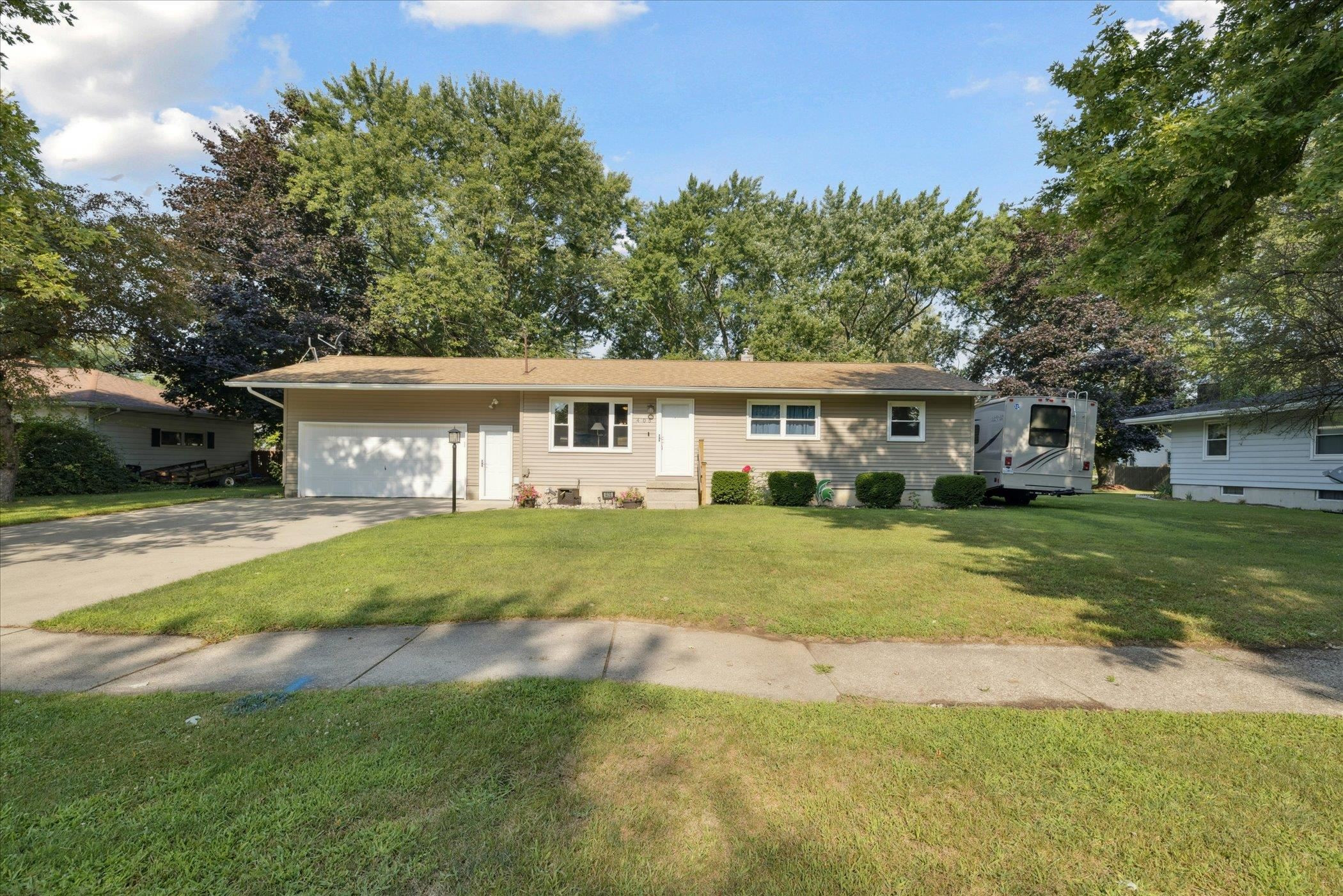 405 Andress Street, Chesaning, MI 48616 — front exterior