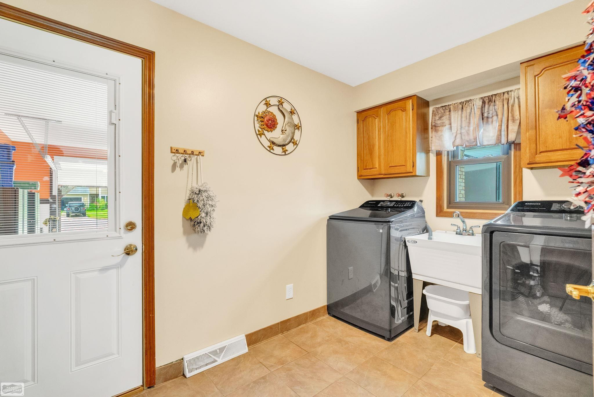 5385 Vista Belle Drive, MI — Photo 27