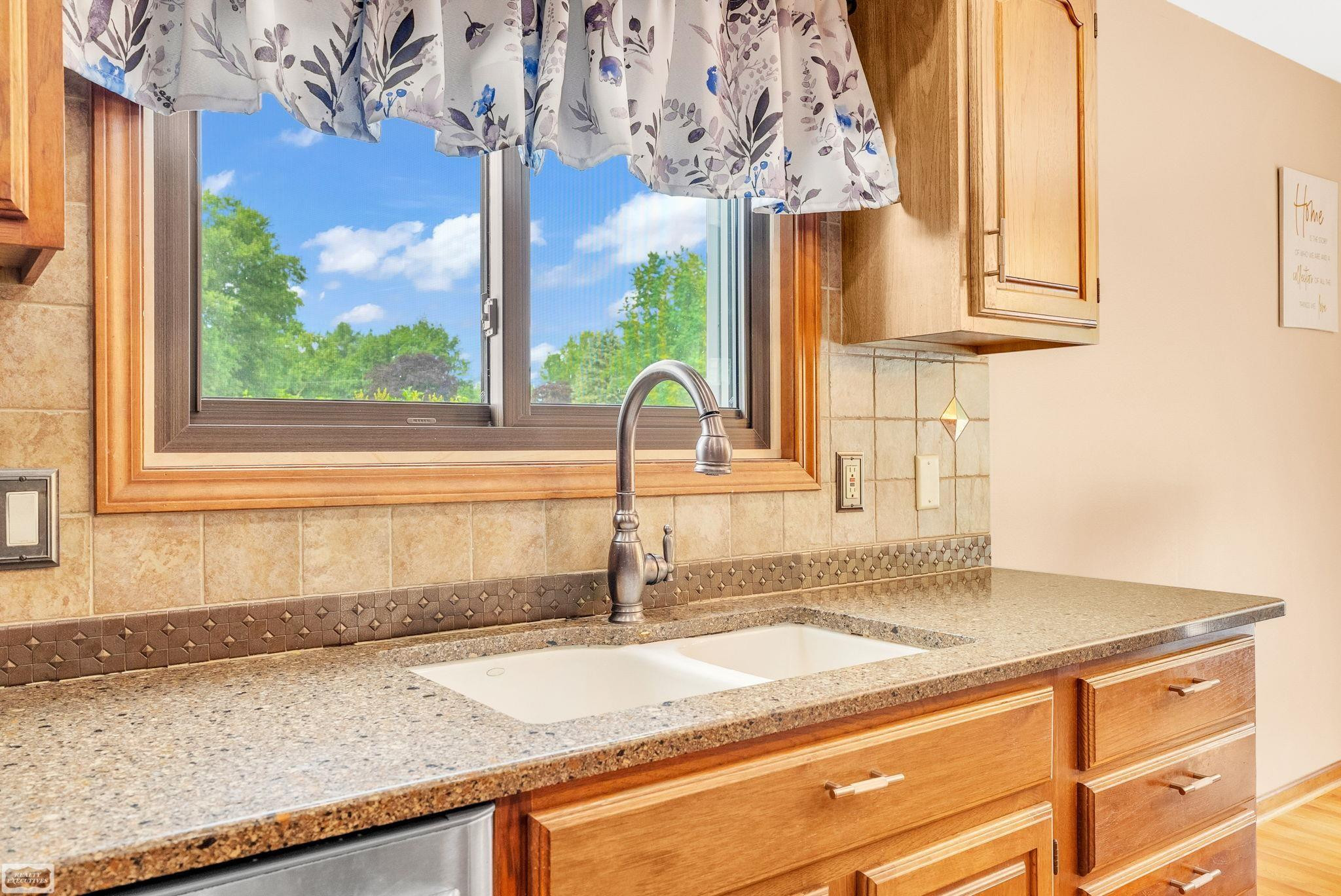 5385 Vista Belle Drive, MI — Photo 39