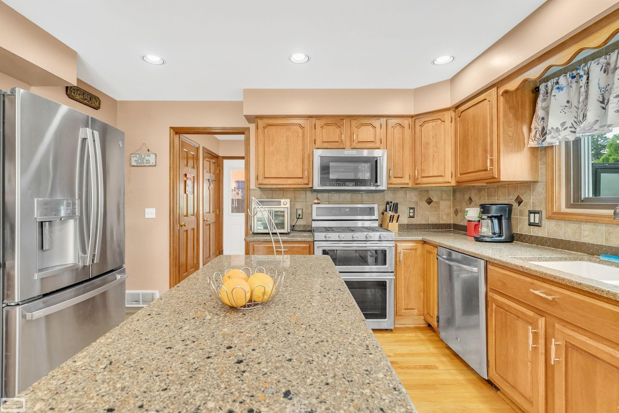 5385 Vista Belle Drive, MI — Photo 42