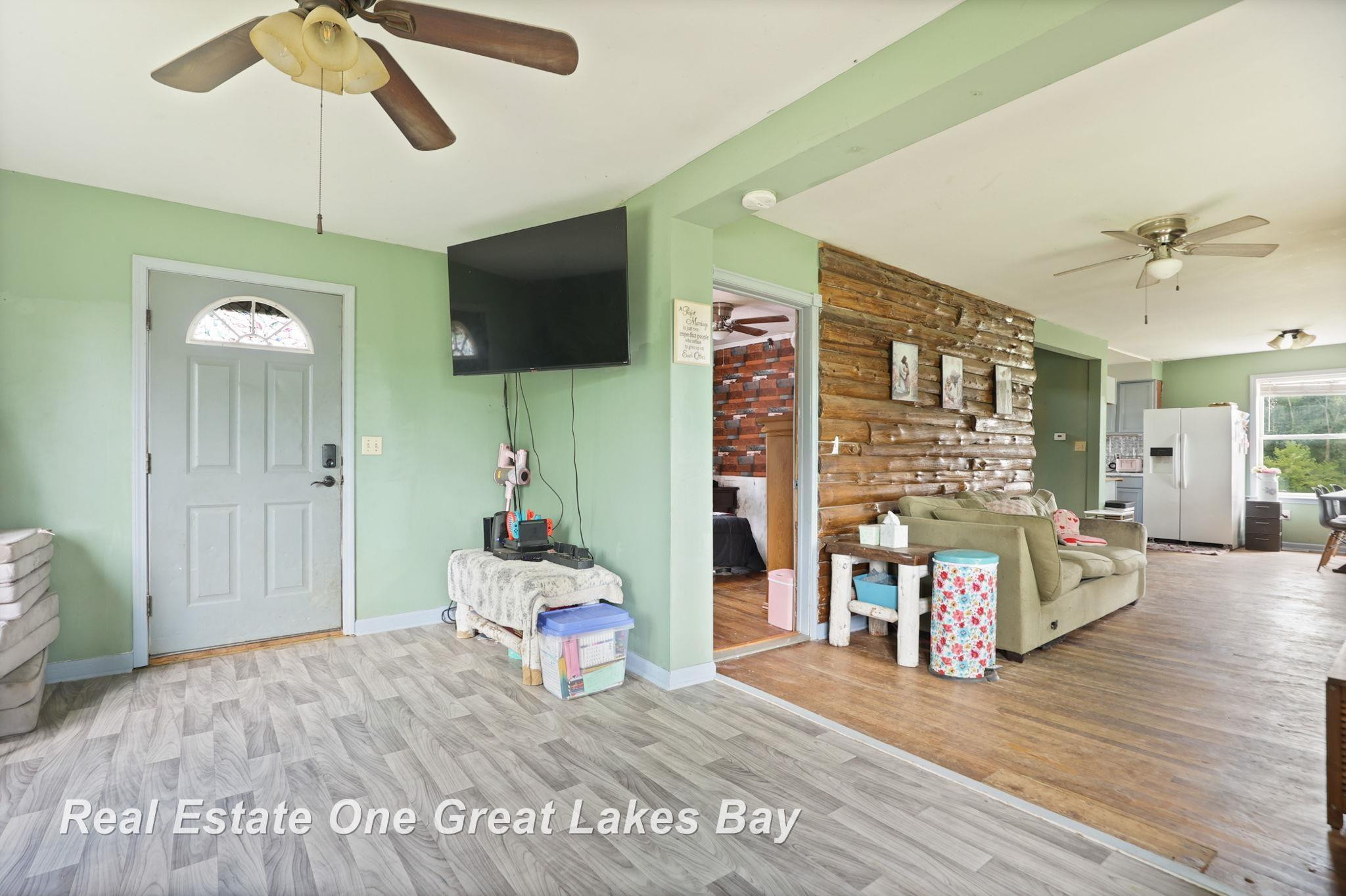 9797 Fostoria Road, Fostoria, MI 48435 — Photo 10