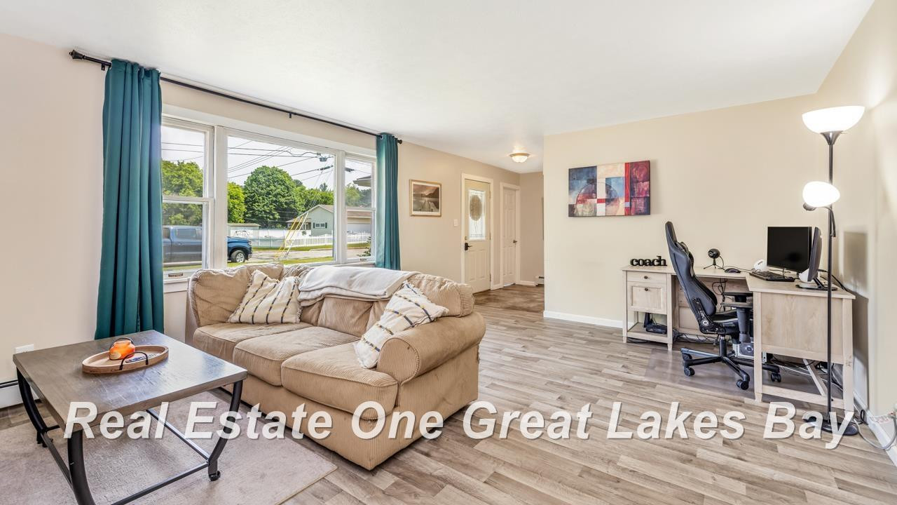 2209 12th S. Avenue, Escanaba, MI 49829 — Photo 5