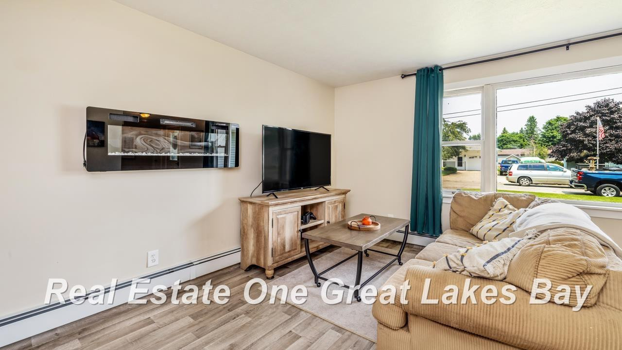 2209 12th S. Avenue, Escanaba, MI 49829 — Photo 7