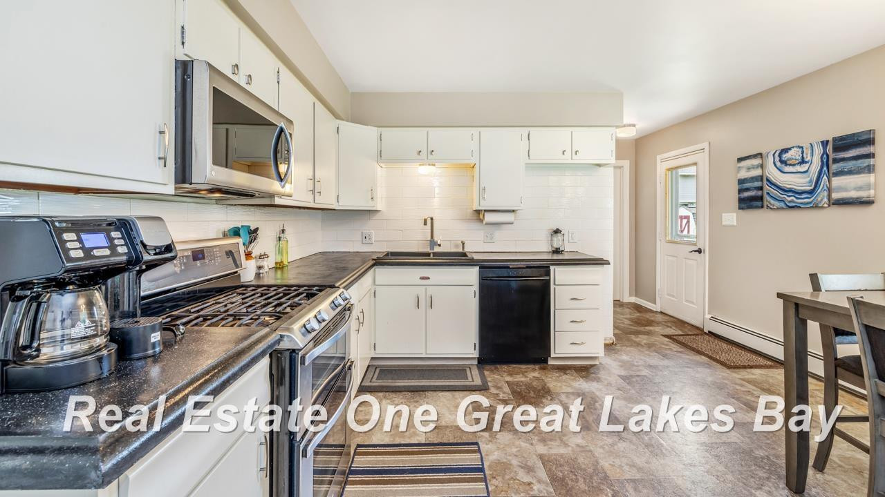 2209 12th S. Avenue, Escanaba, MI 49829 — Photo 12