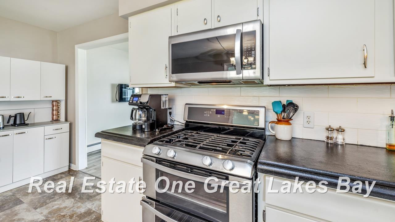 2209 12th S. Avenue, Escanaba, MI 49829 — Photo 13