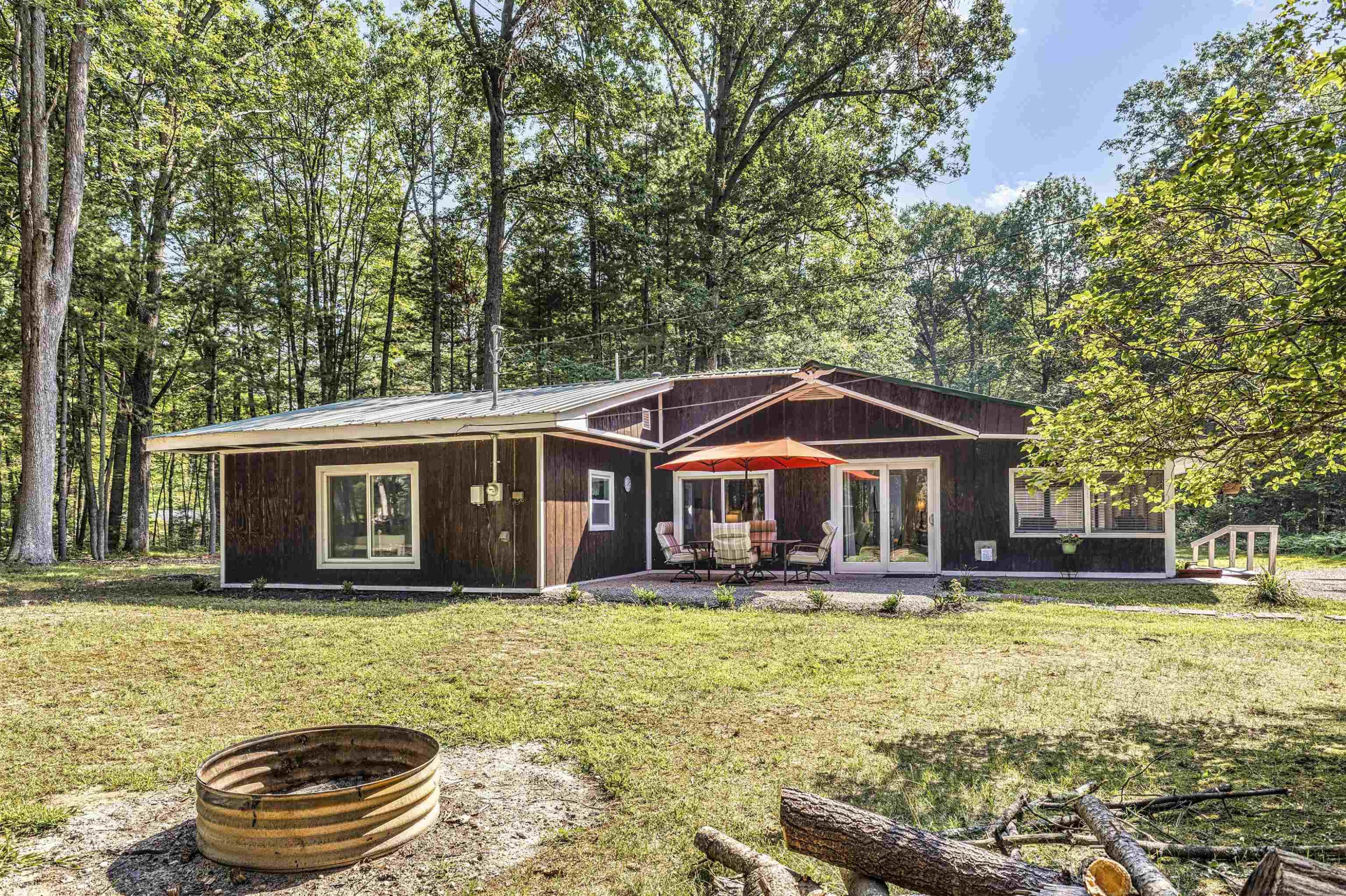 2980 E Houghton Lake Drive, Houghton Lake, MI 48629