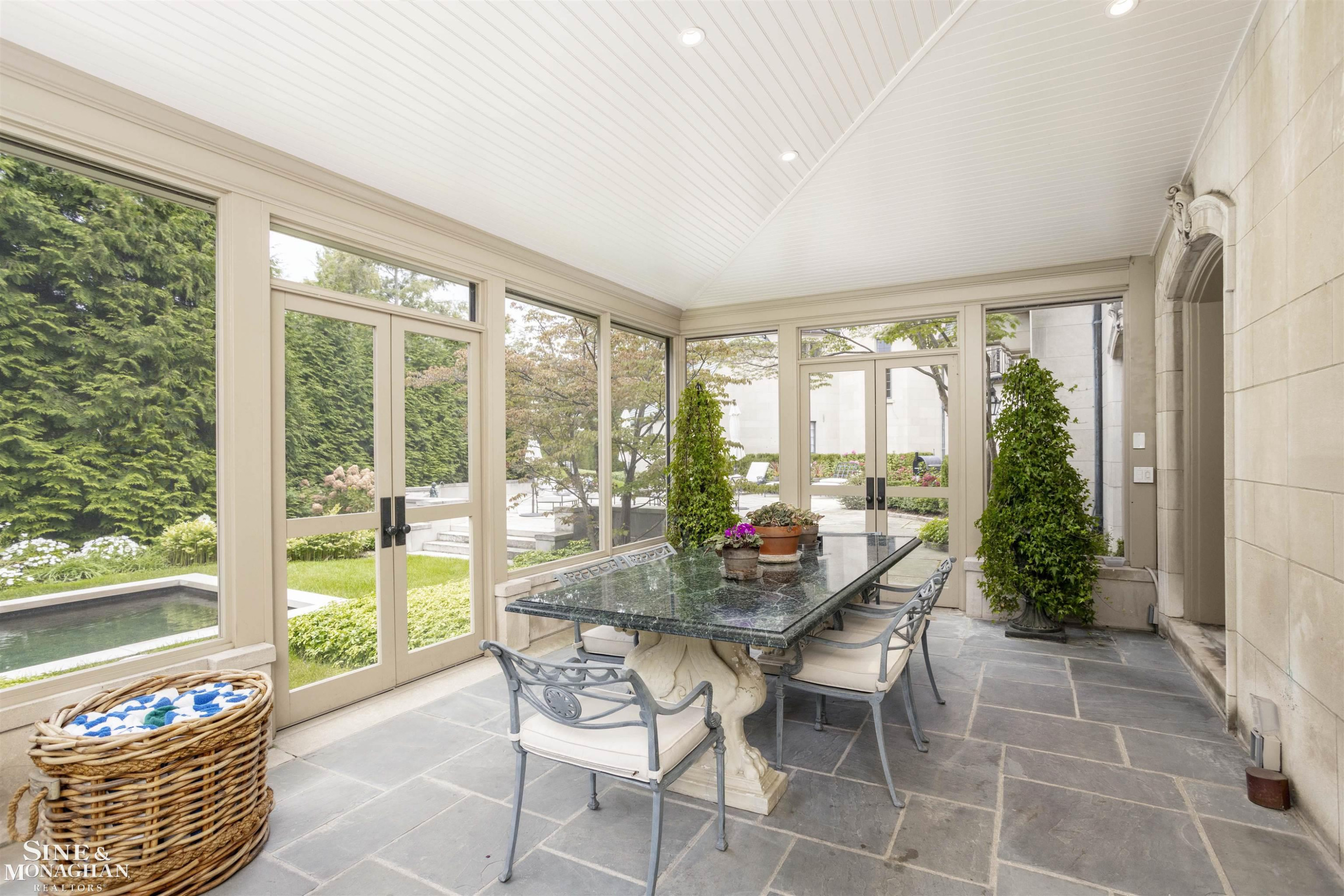 273 Ridge Road, Grosse Pointe Farms, MI 48236 — Photo 23