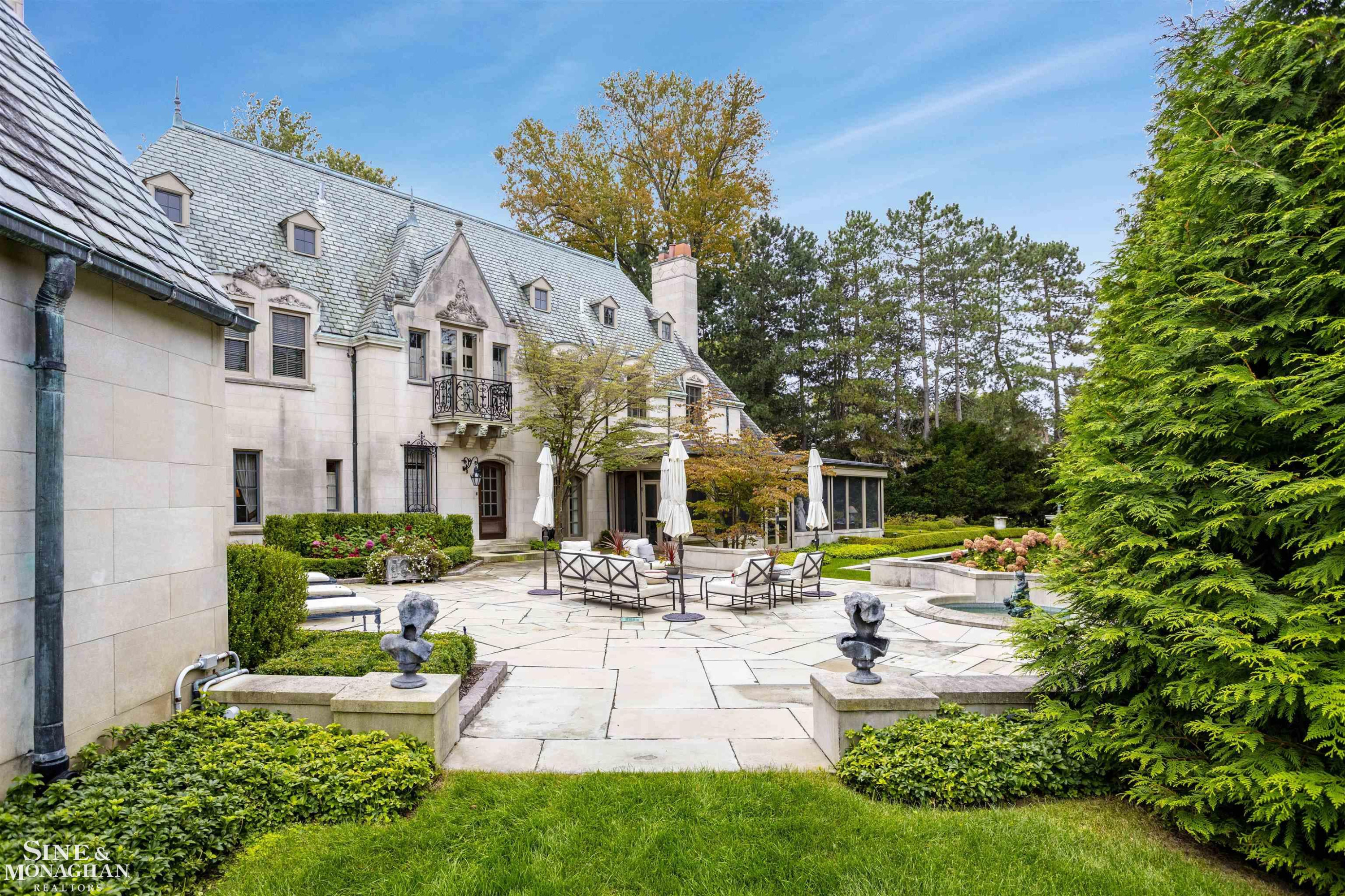 273 Ridge Road, Grosse Pointe Farms, MI 48236 — Photo 44