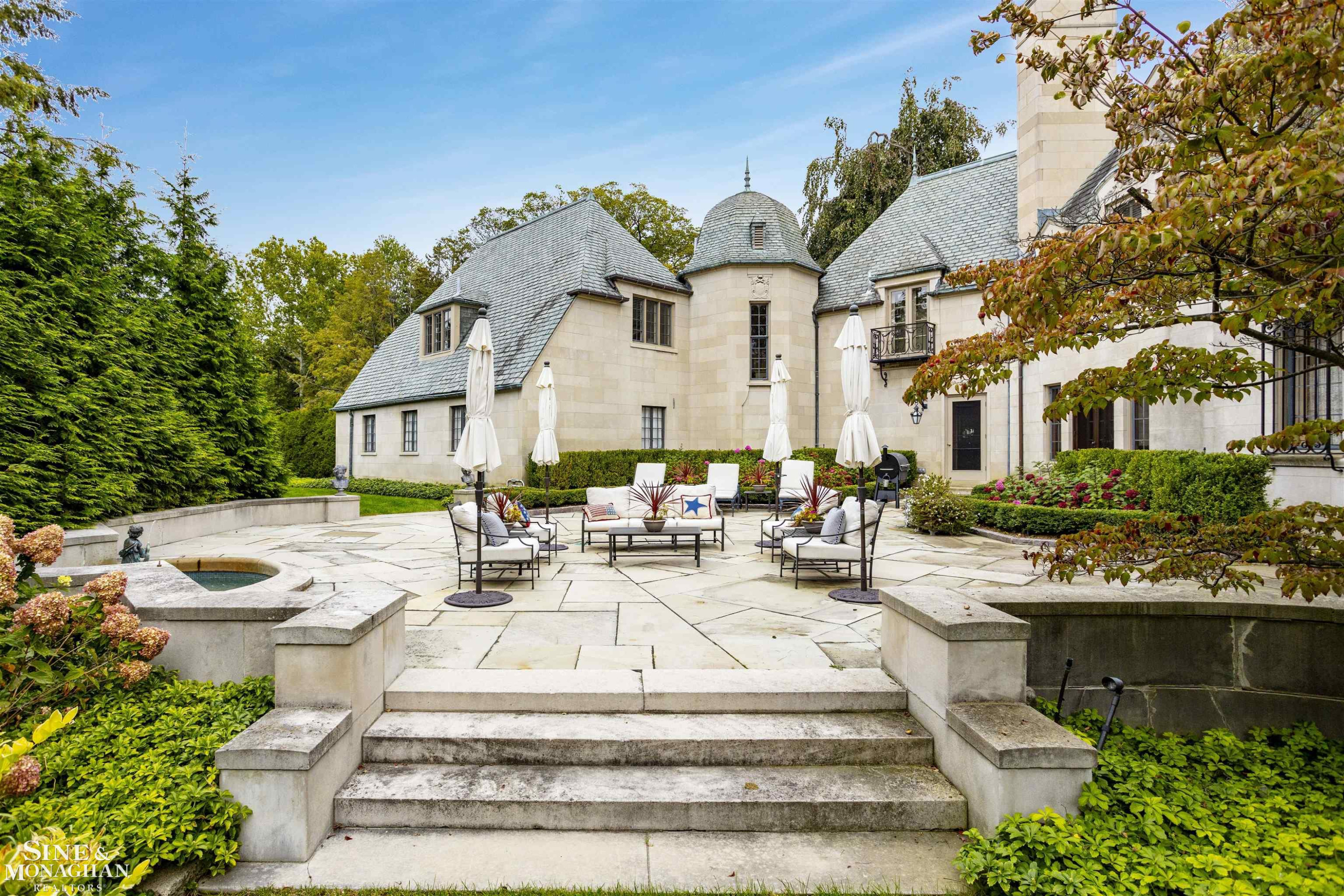 273 Ridge Road, Grosse Pointe Farms, MI 48236 — Photo 48