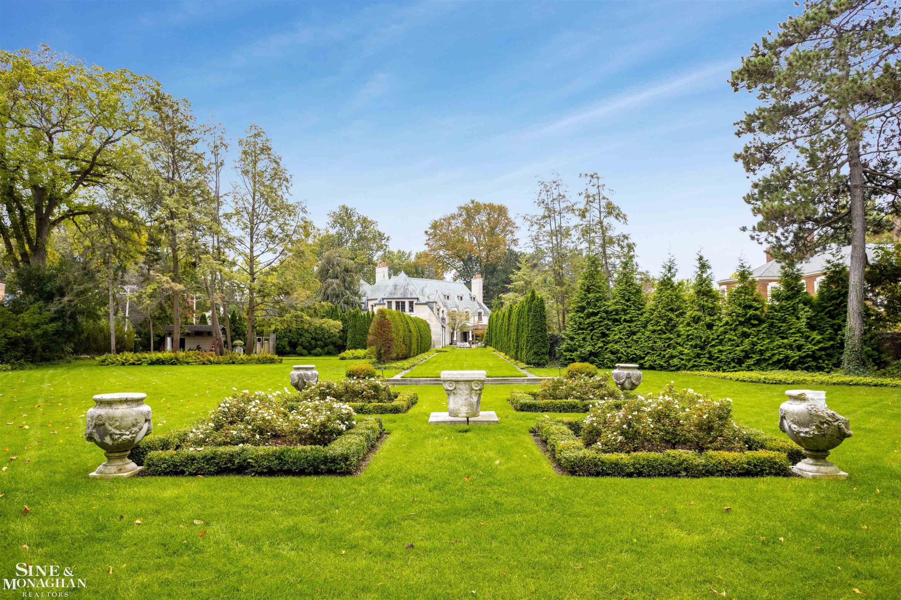 273 Ridge Road, Grosse Pointe Farms, MI 48236 — Photo 55