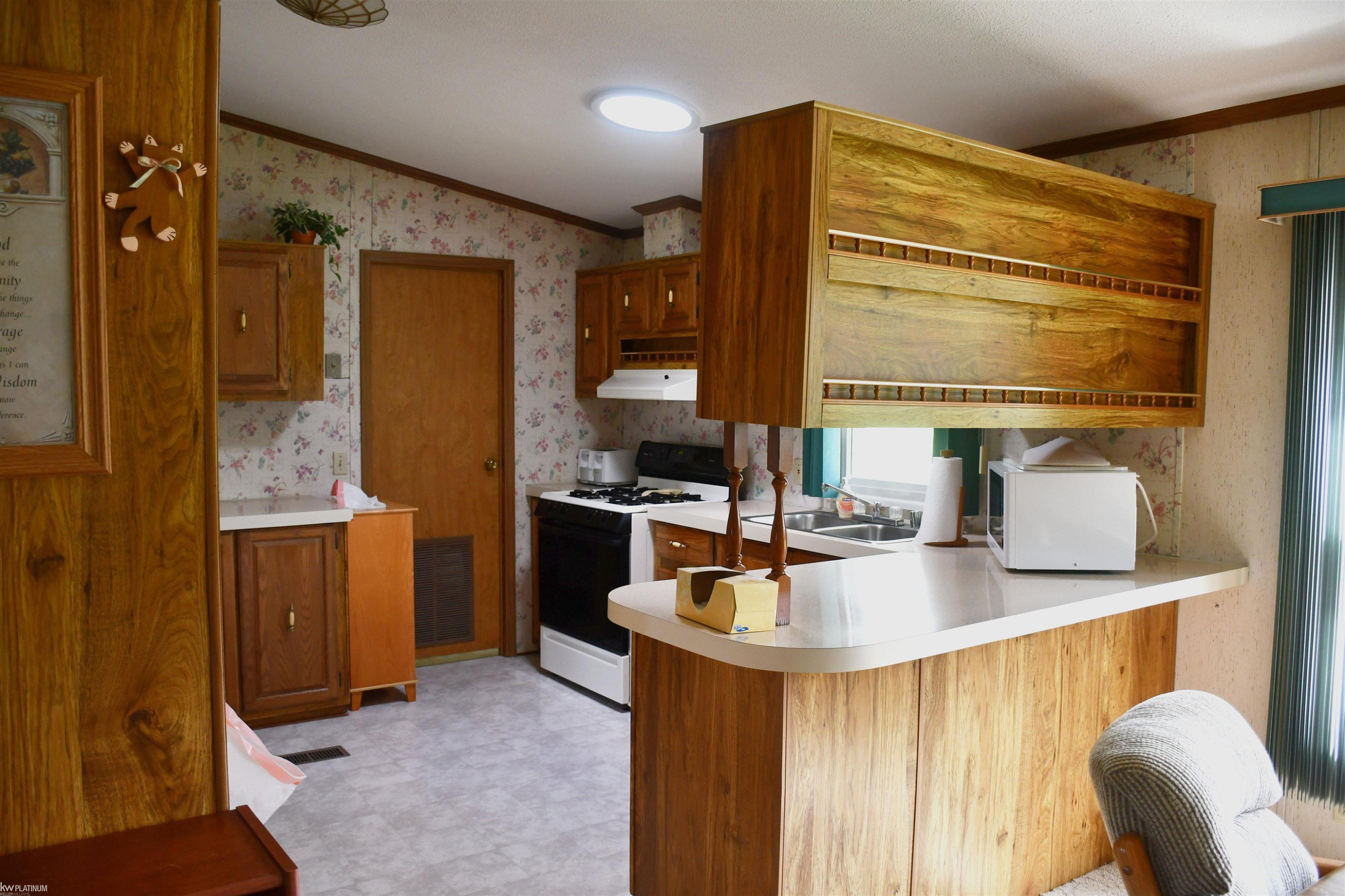 10805 Wilkes Road, Yale, MI 48097 — Photo 4