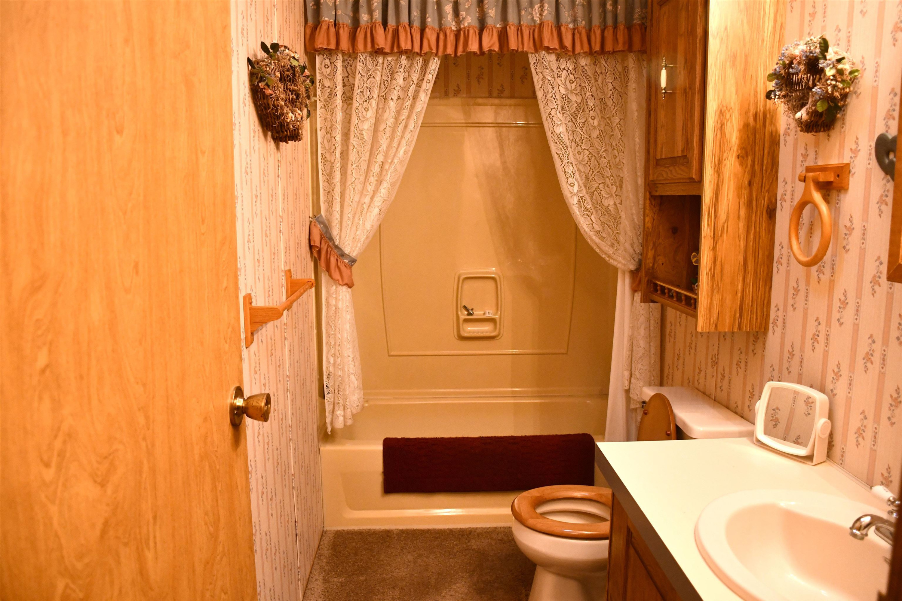 10805 Wilkes Road, Yale, MI 48097 — Photo 13