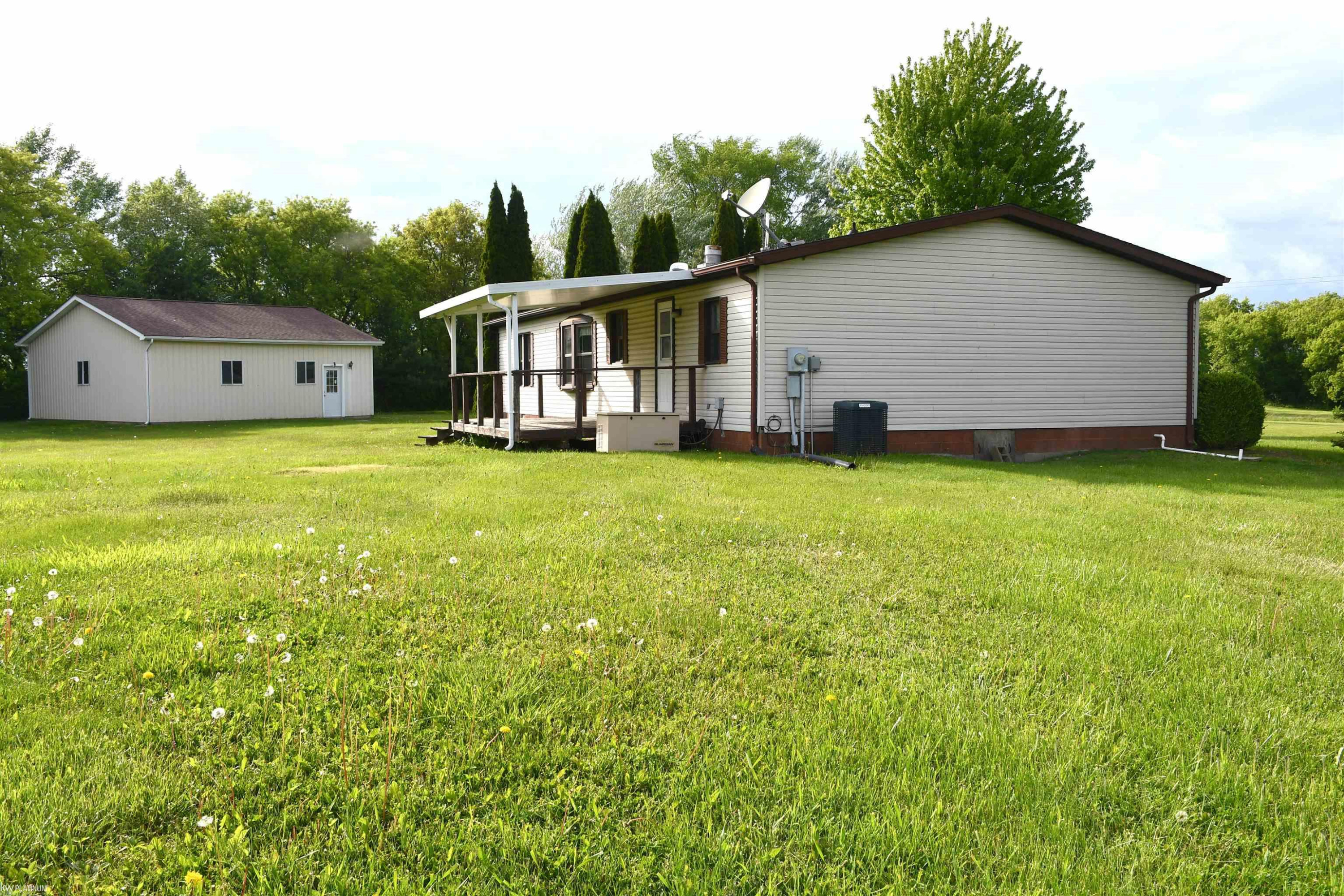 10805 Wilkes Road, Yale, MI 48097 — Photo 21