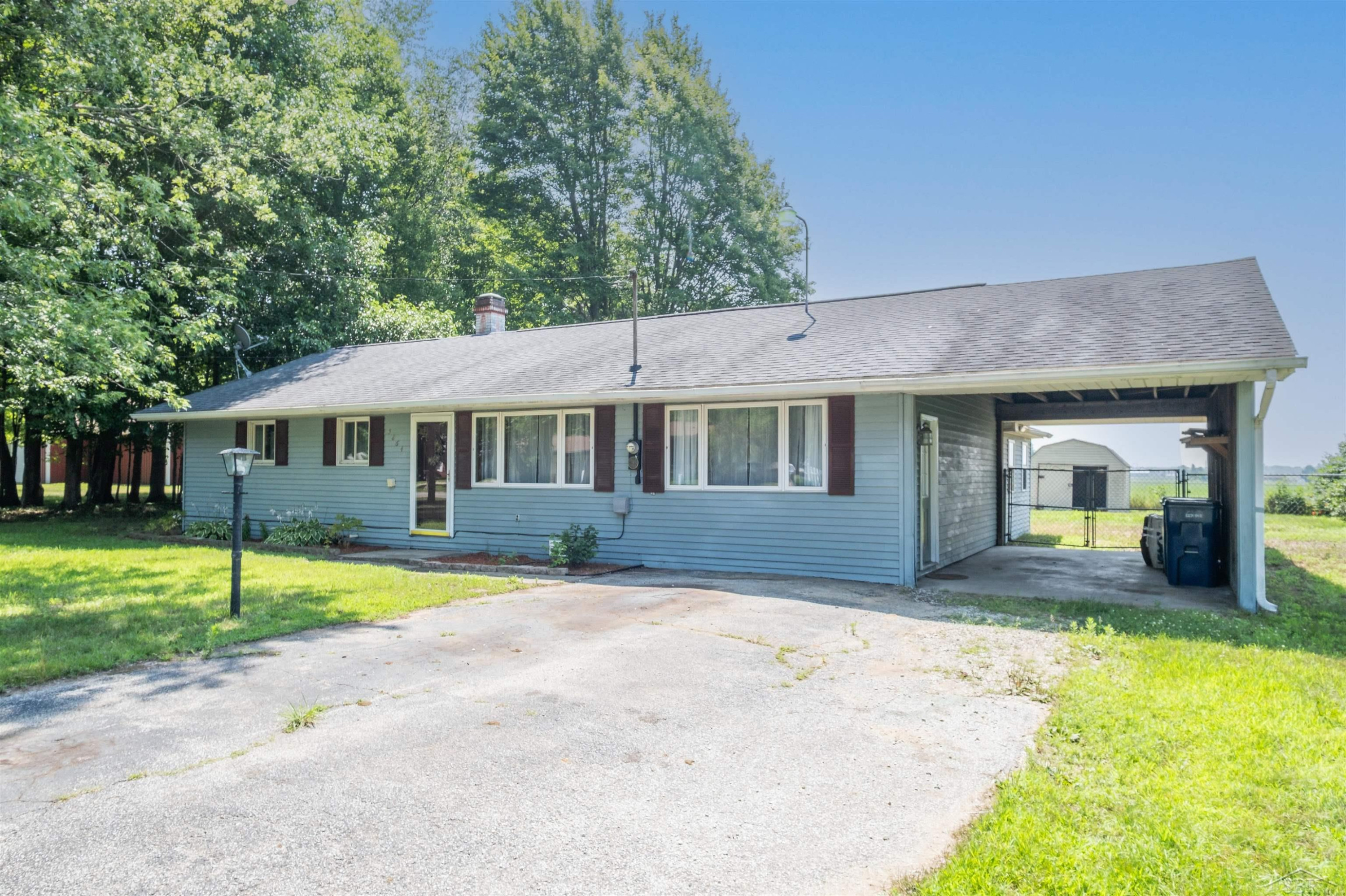 5864 McGrandy Road, Bridgeport, MI 48722 — Photo 5