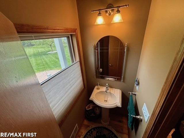 3922 S. Bay Bluffs Drive, Cedar, MI 49621 — Photo 28