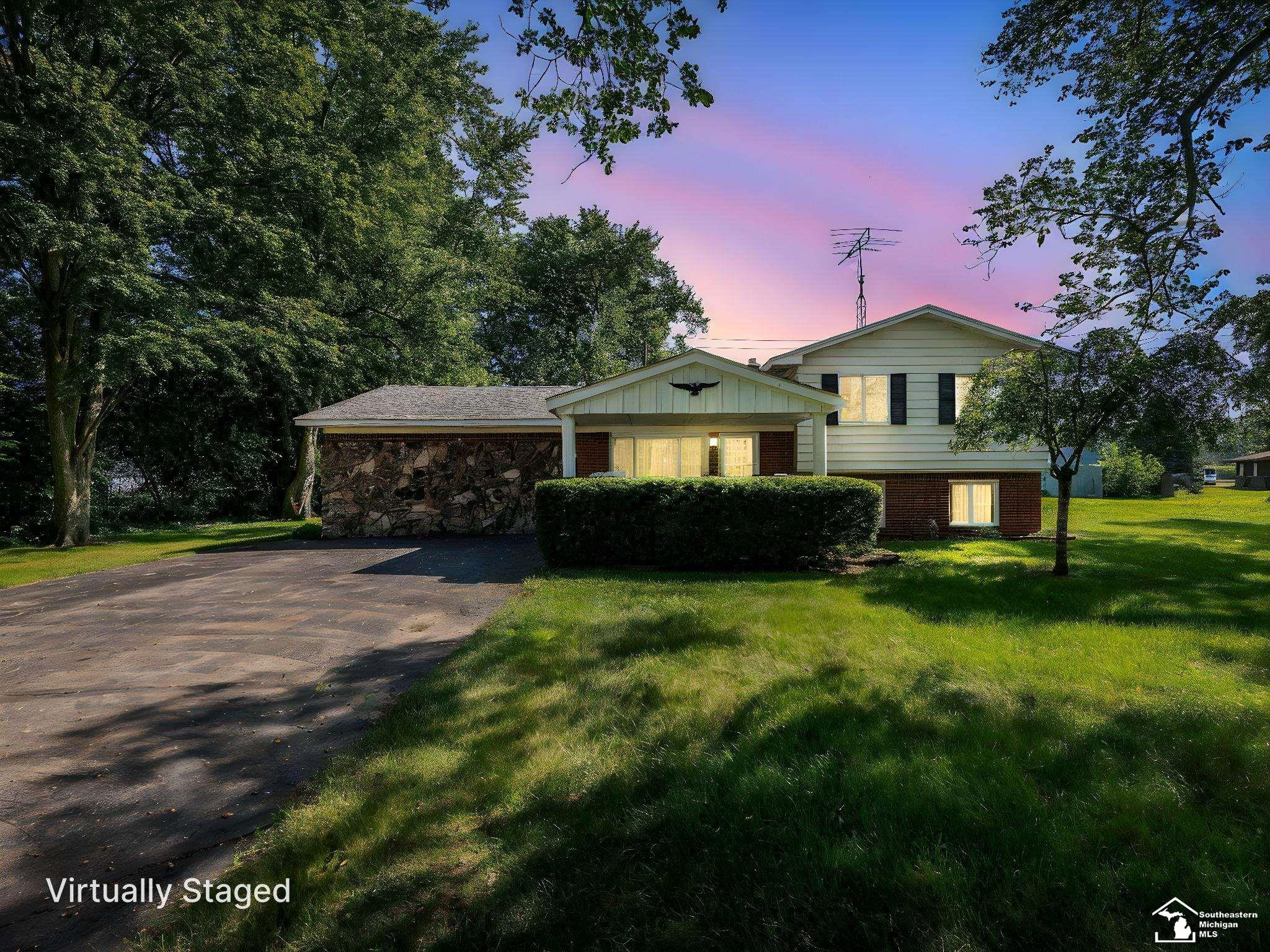 3983 Mcneil Drive, Petersburg, MI 49270 — front exterior