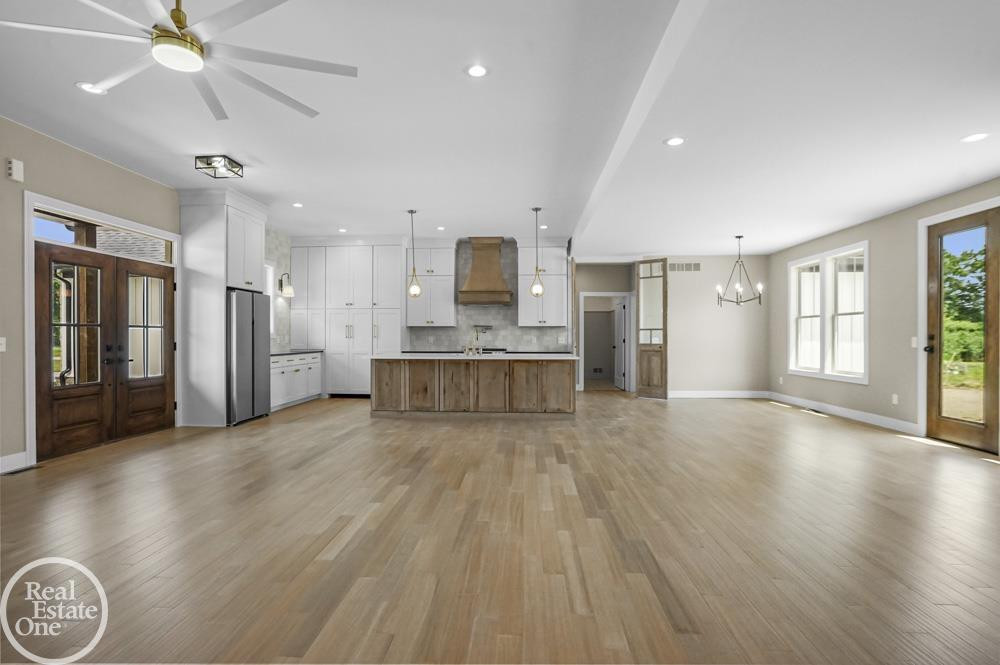8439 Swan Court, MI — Photo 18