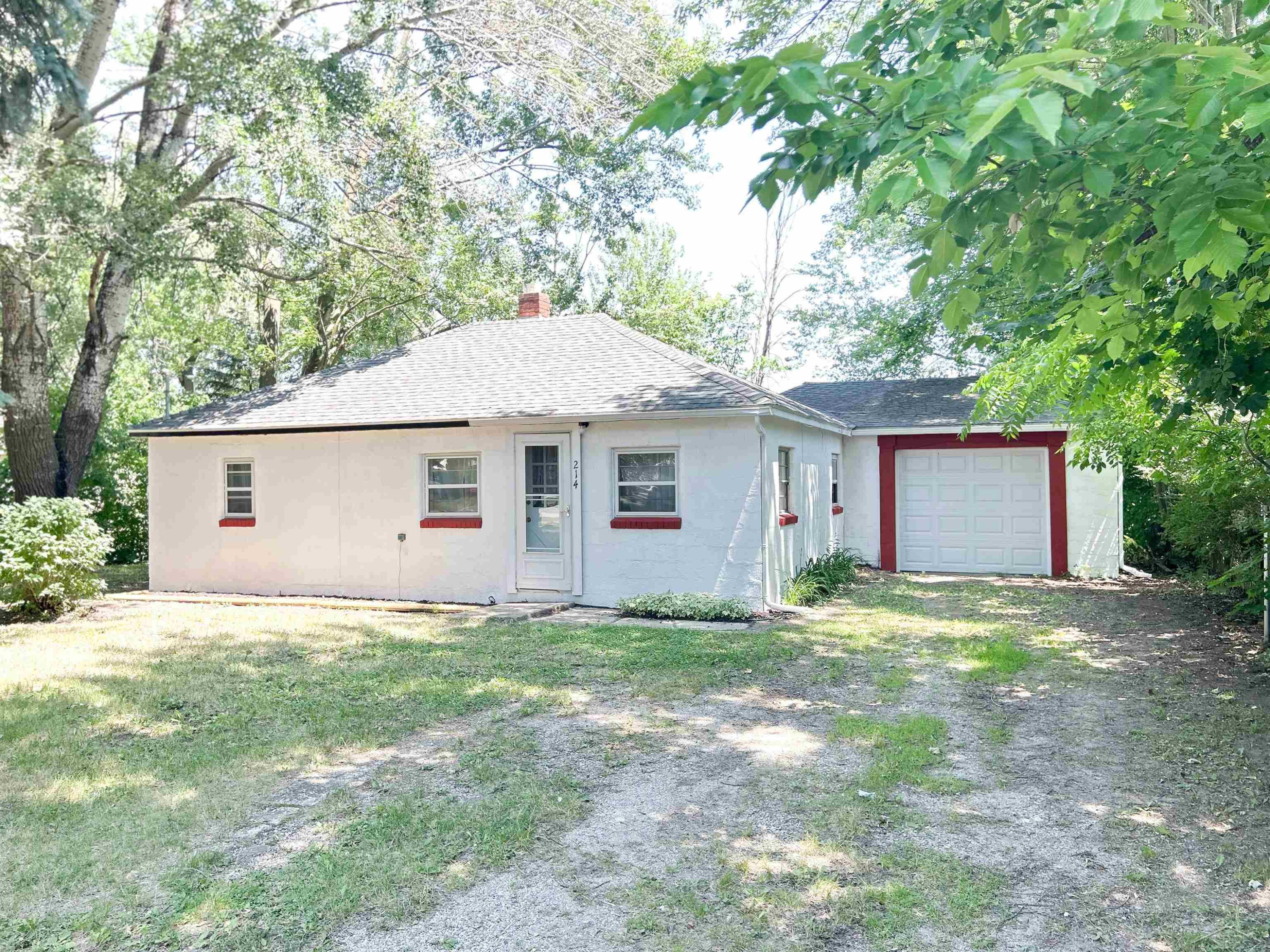 214 N Court Street, Standish, MI 48658 — front exterior