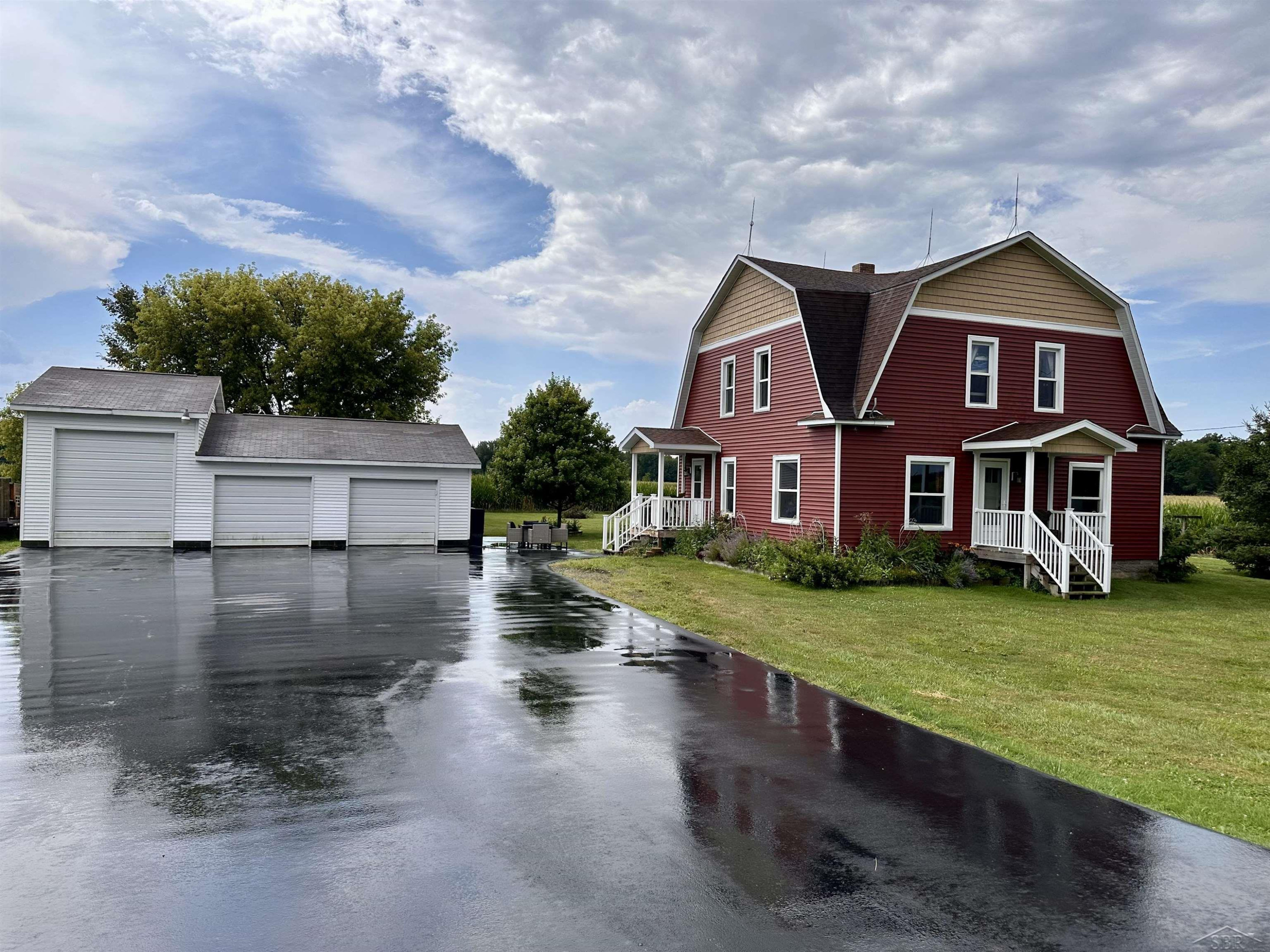 3718 E Laporte Rd Road, Hemlock, MI 48626 — front exterior