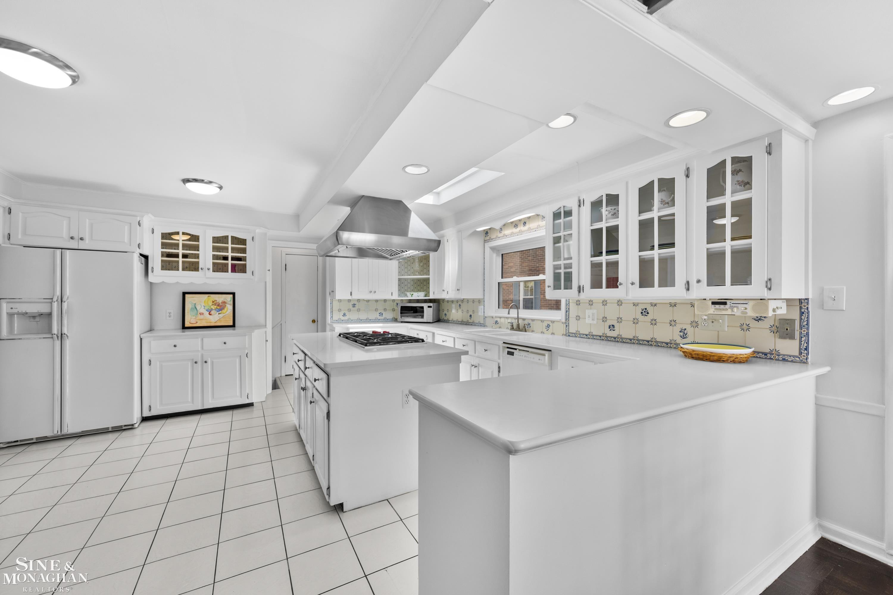 1387 Kensington Road, Grosse Pointe Park, MI 48230 — Photo 7