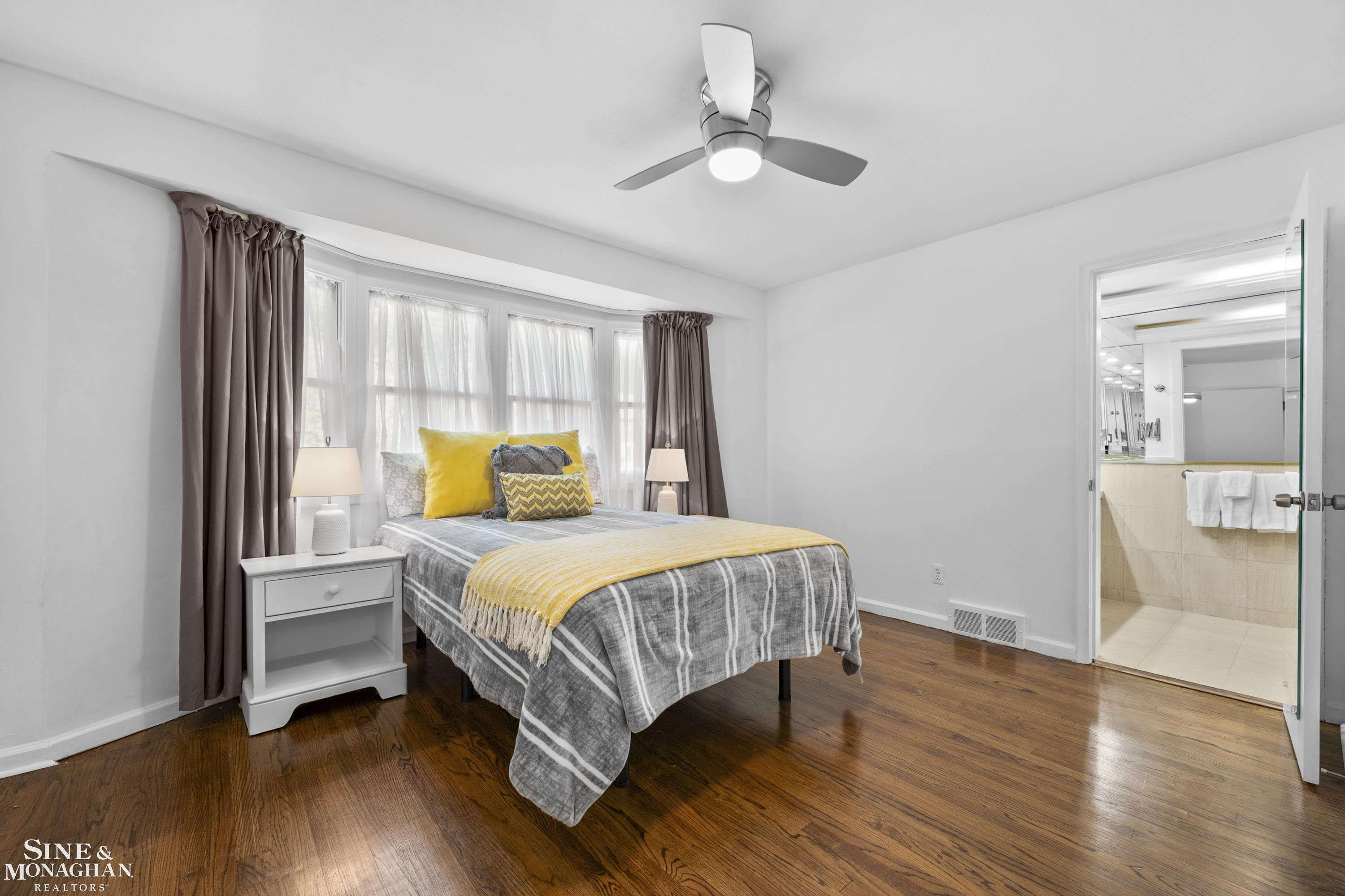 1387 Kensington Road, Grosse Pointe Park, MI 48230 — Photo 22