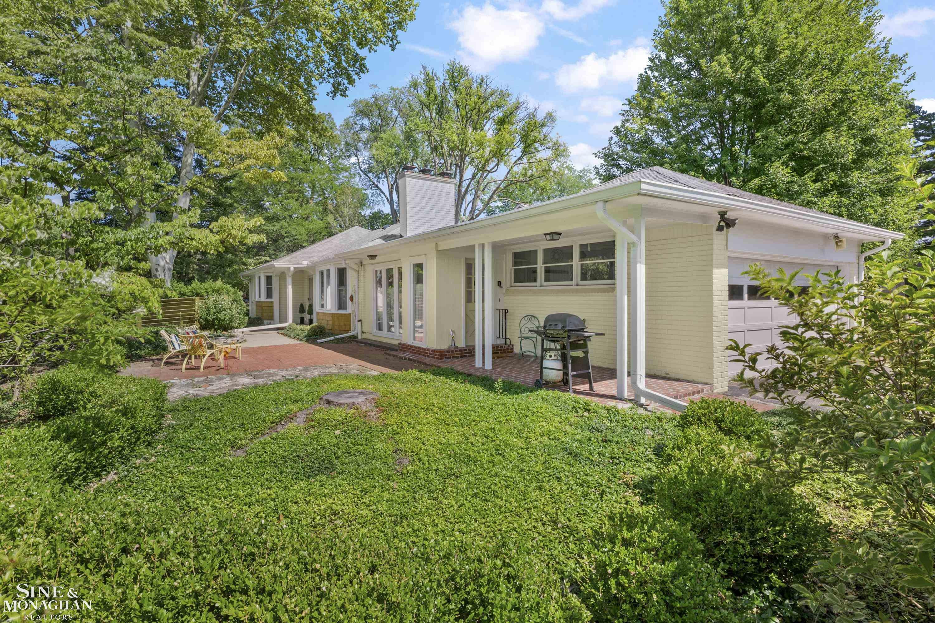 1387 Kensington Road, Grosse Pointe Park, MI 48230 — Photo 38