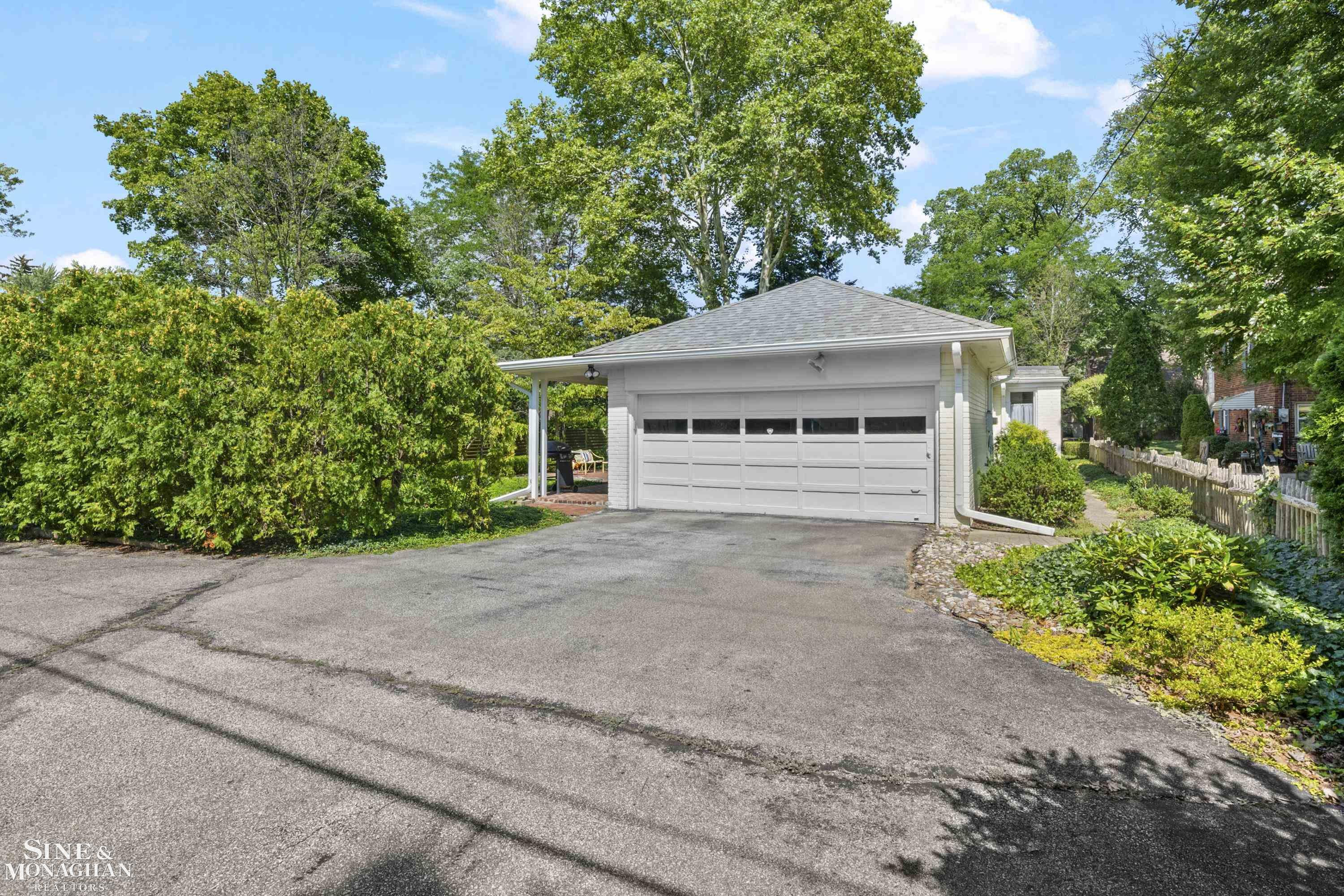 1387 Kensington Road, Grosse Pointe Park, MI 48230 — Photo 39