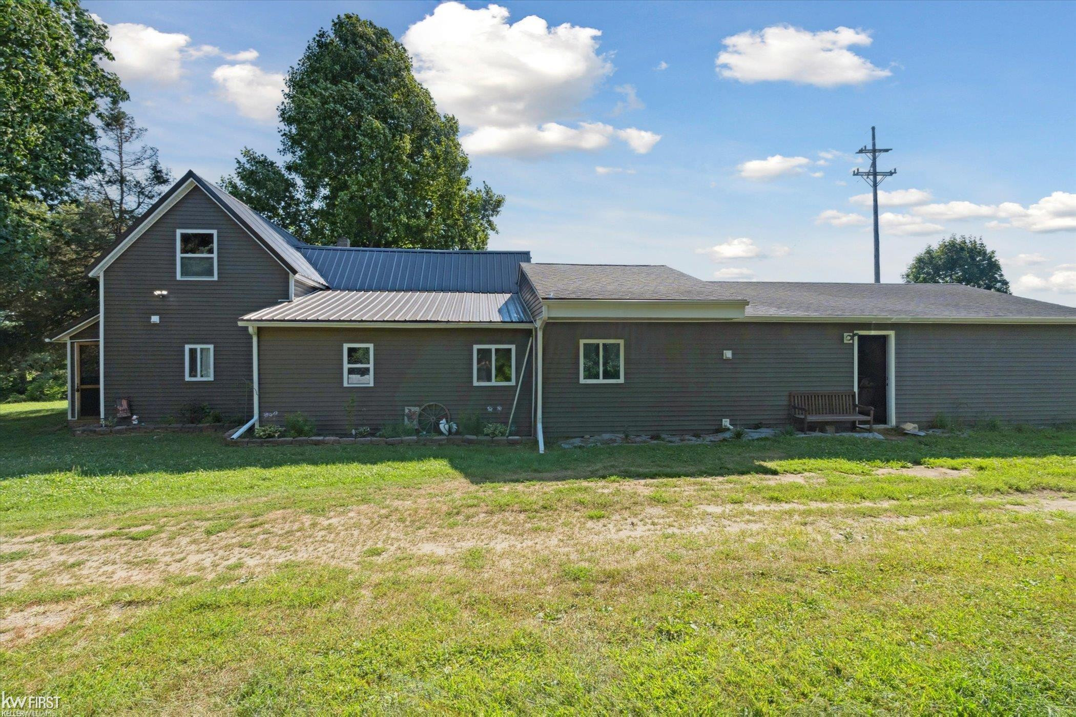 1575 W Barnes Road, Fostoria, MI 48435 — Photo 28