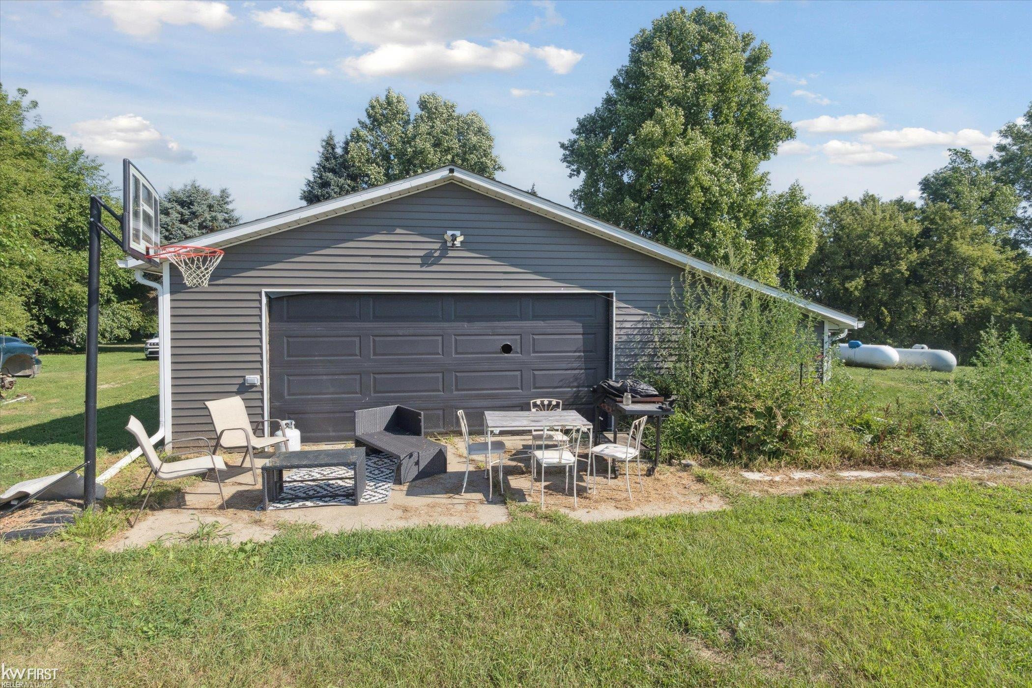 1575 W Barnes Road, Fostoria, MI 48435 — Photo 32
