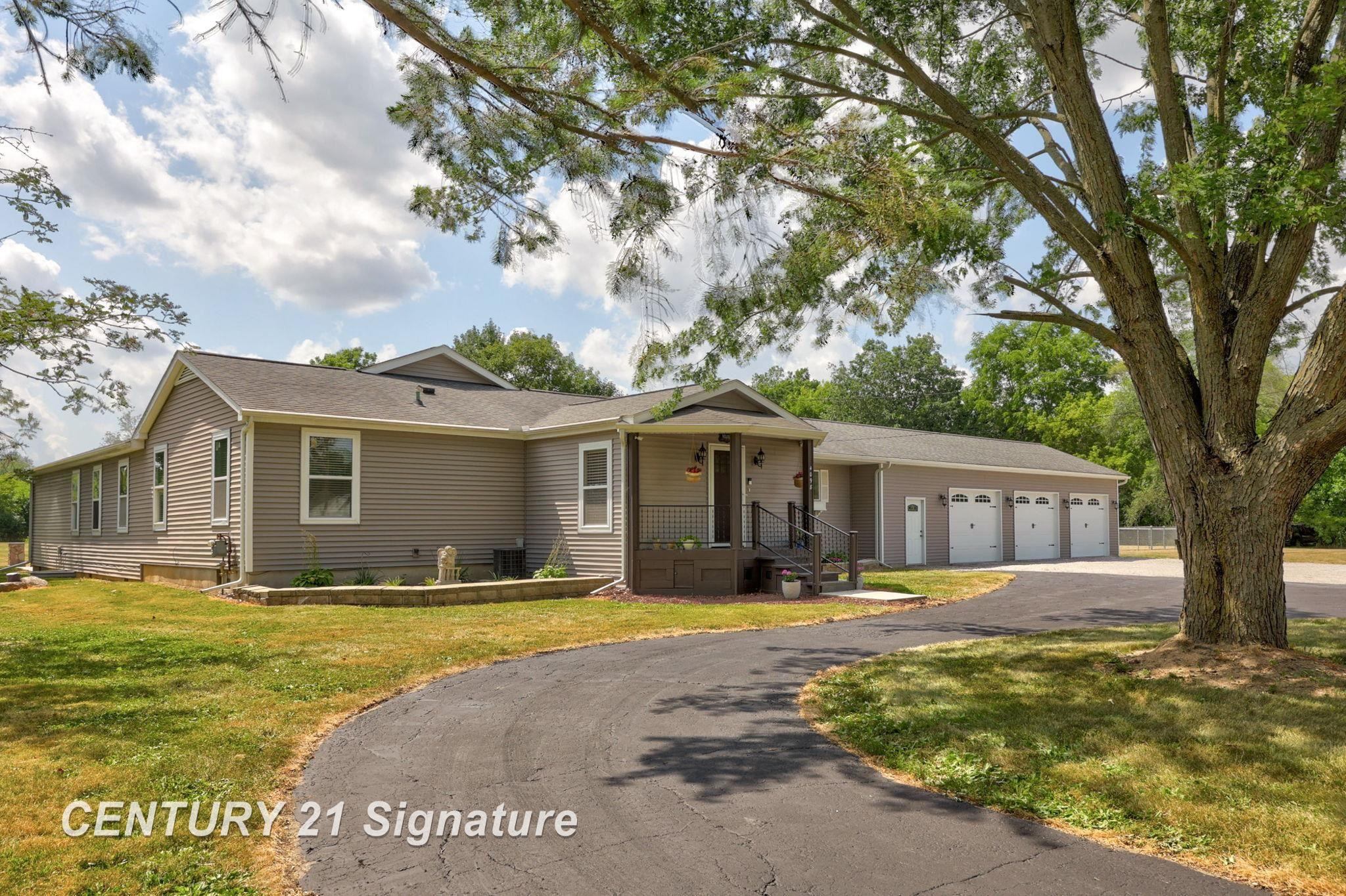 4098 Crosby Road, Flint, MI 48506 — front exterior