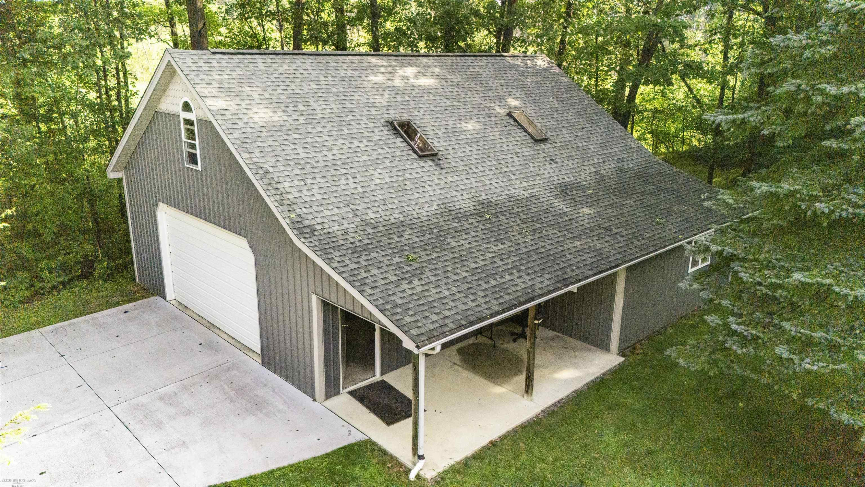 2148 Hidden Lane, Leonard, MI 48367 — Photo 8