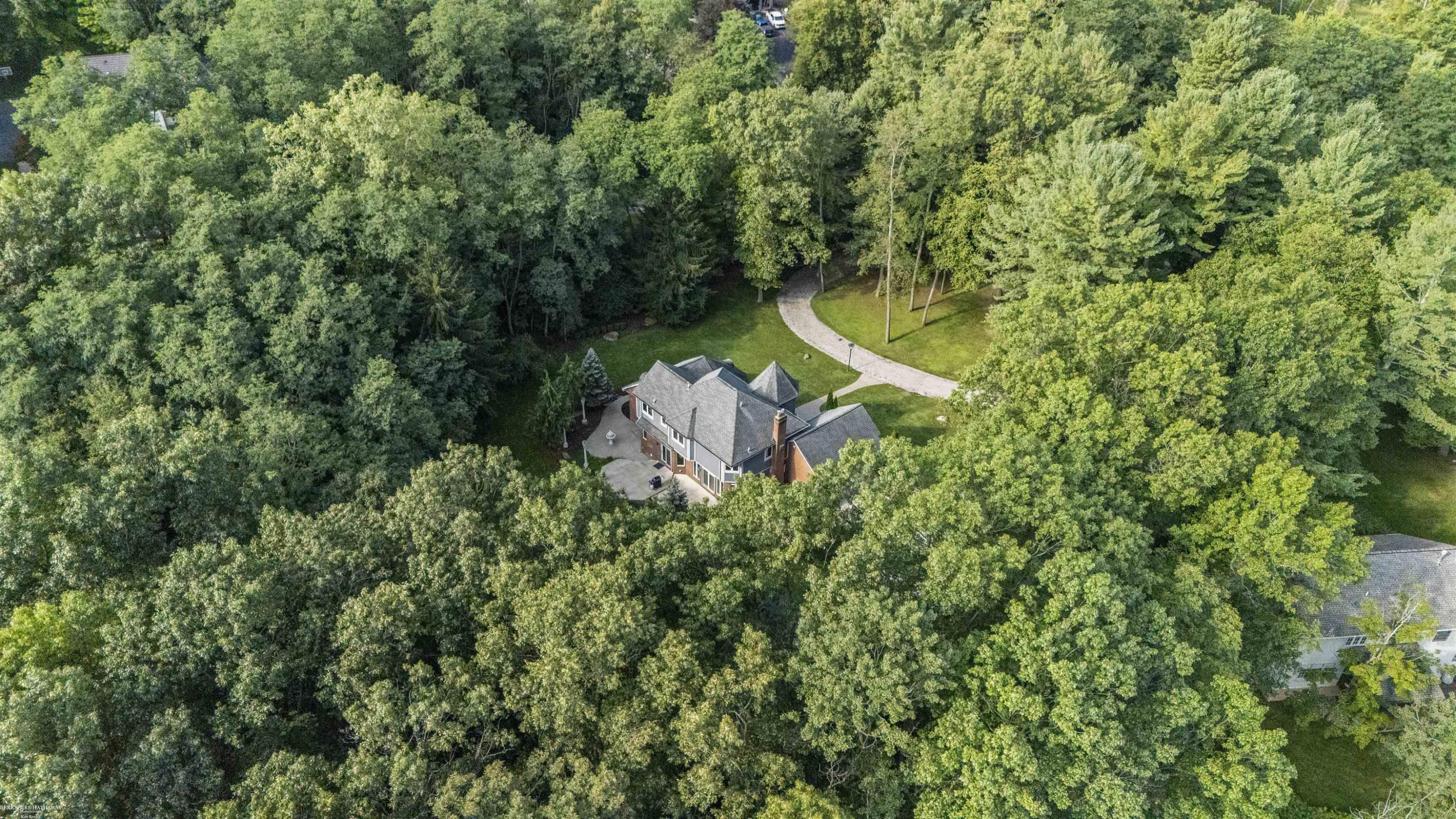 2148 Hidden Lane, Leonard, MI 48367 — Photo 73