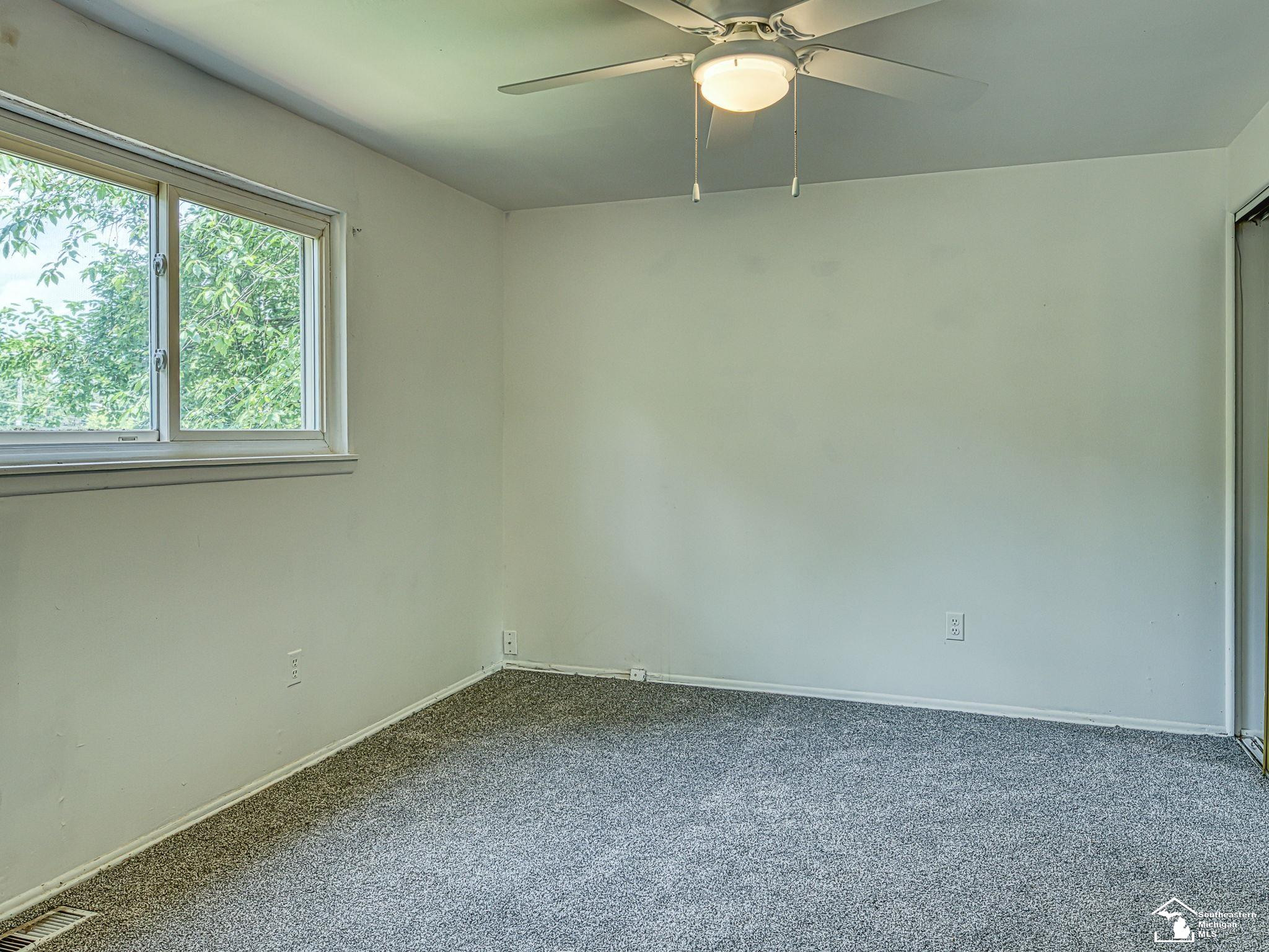 8648 Heather Court, Ypsilanti, MI 48198 — Photo 15
