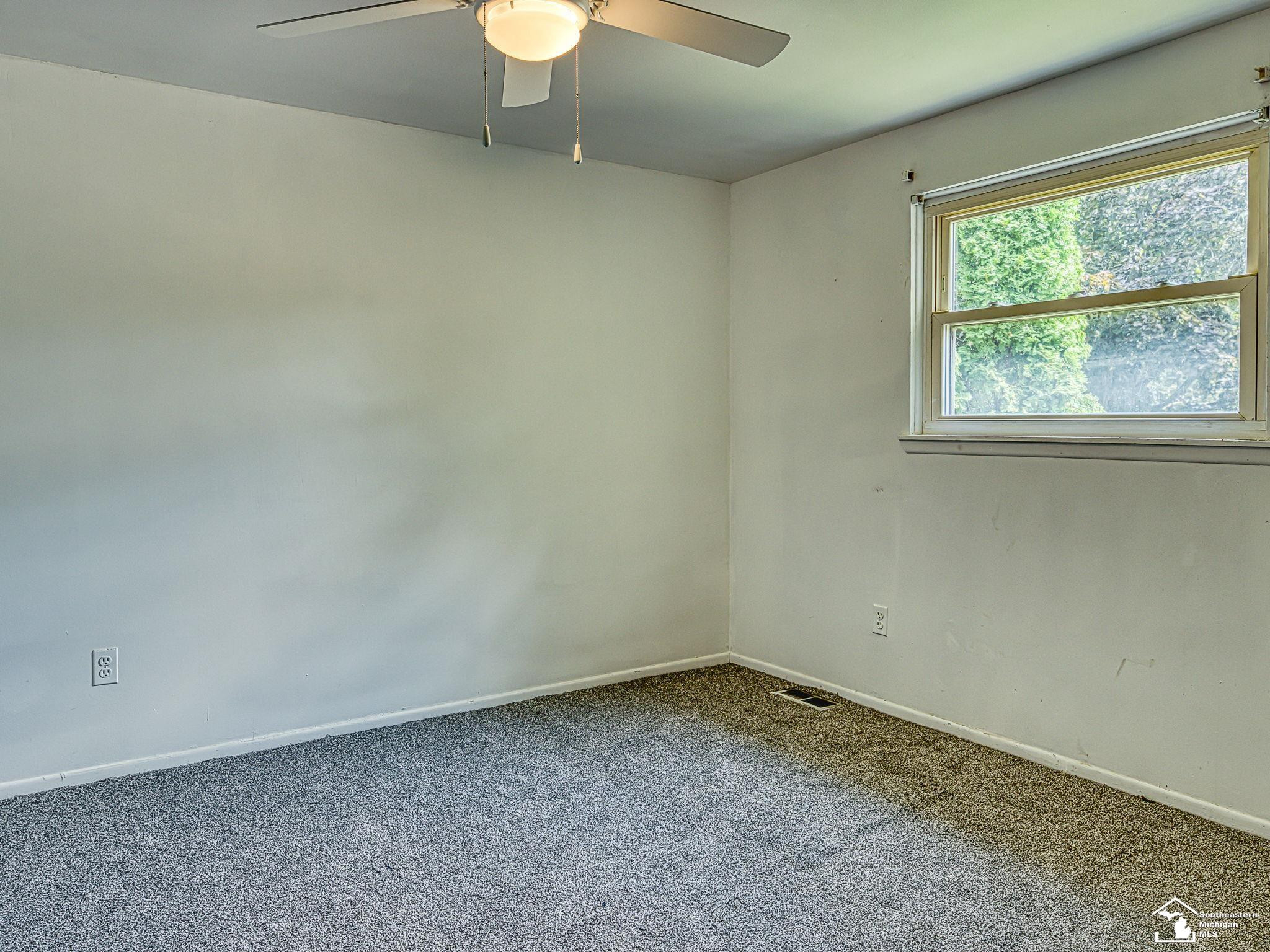 8648 Heather Court, Ypsilanti, MI 48198 — Photo 18