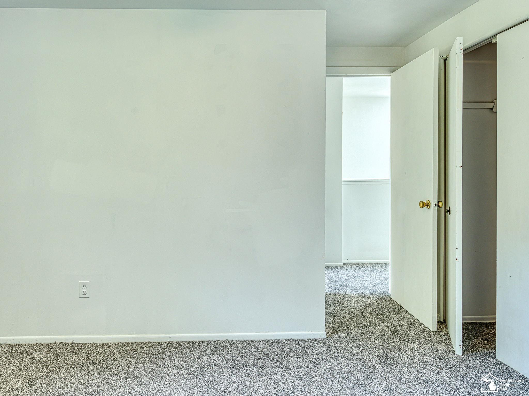 8648 Heather Court, Ypsilanti, MI 48198 — Photo 19