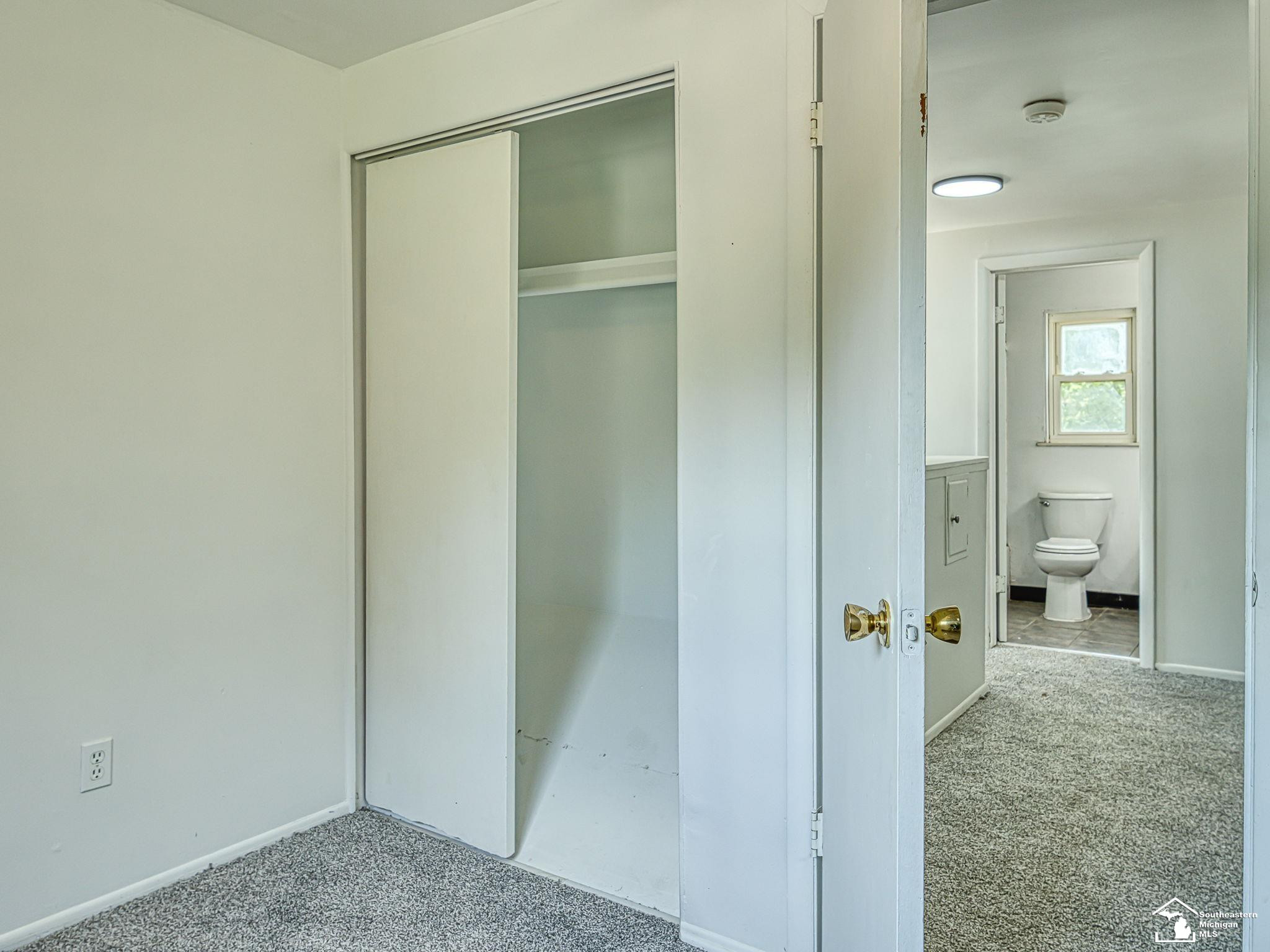 8648 Heather Court, Ypsilanti, MI 48198 — Photo 21