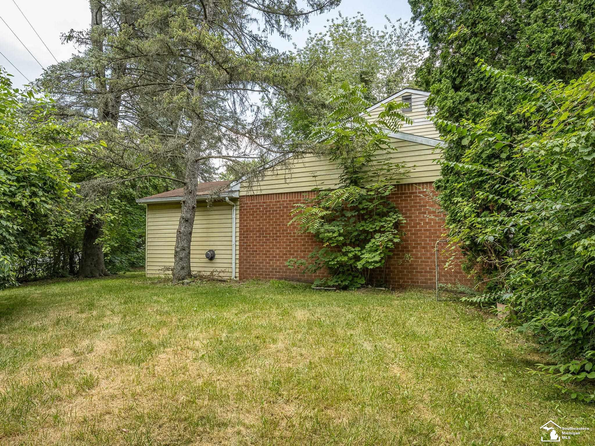 8648 Heather Court, Ypsilanti, MI 48198 — Photo 26