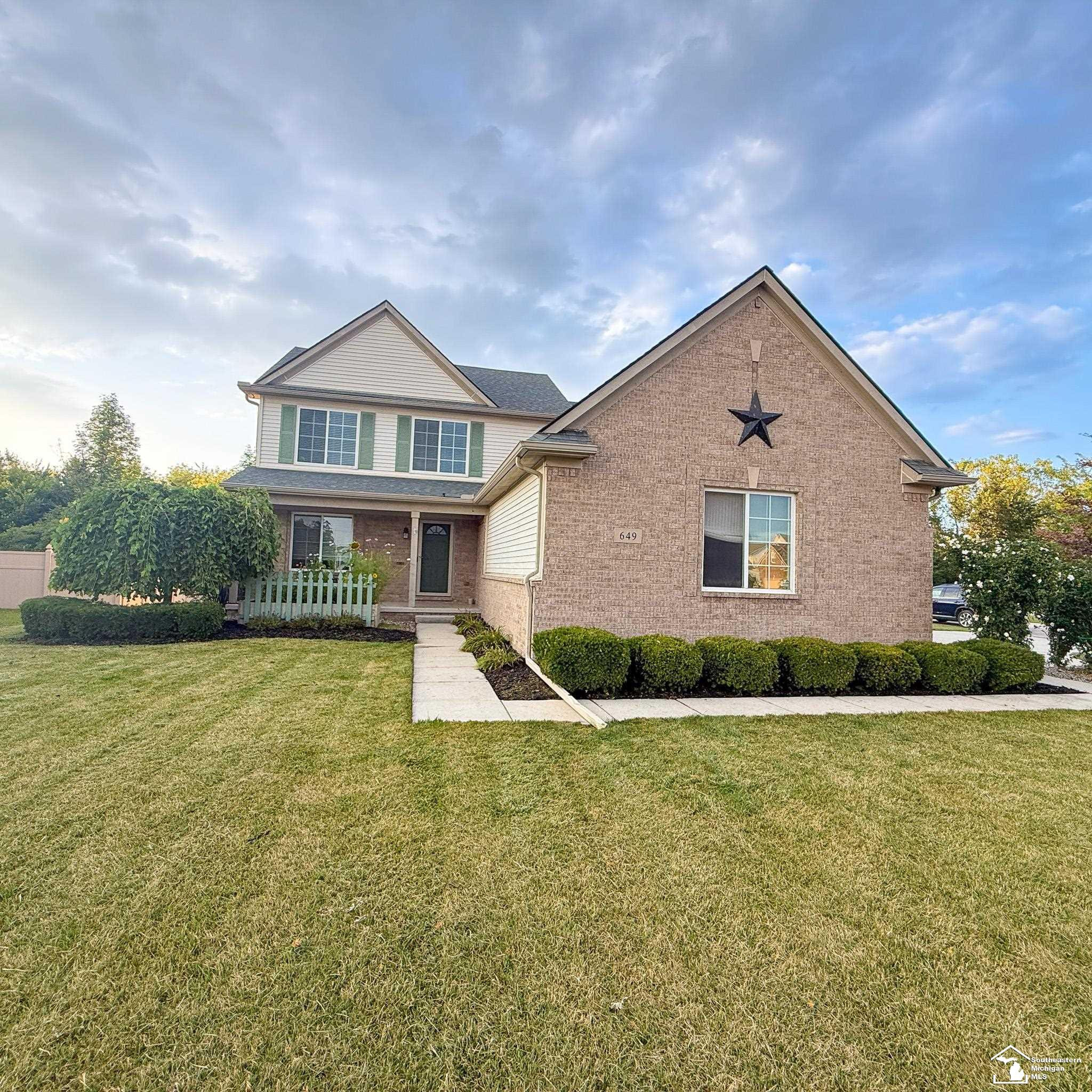 649 Falcon Drive, Dundee, MI 48131 — front exterior