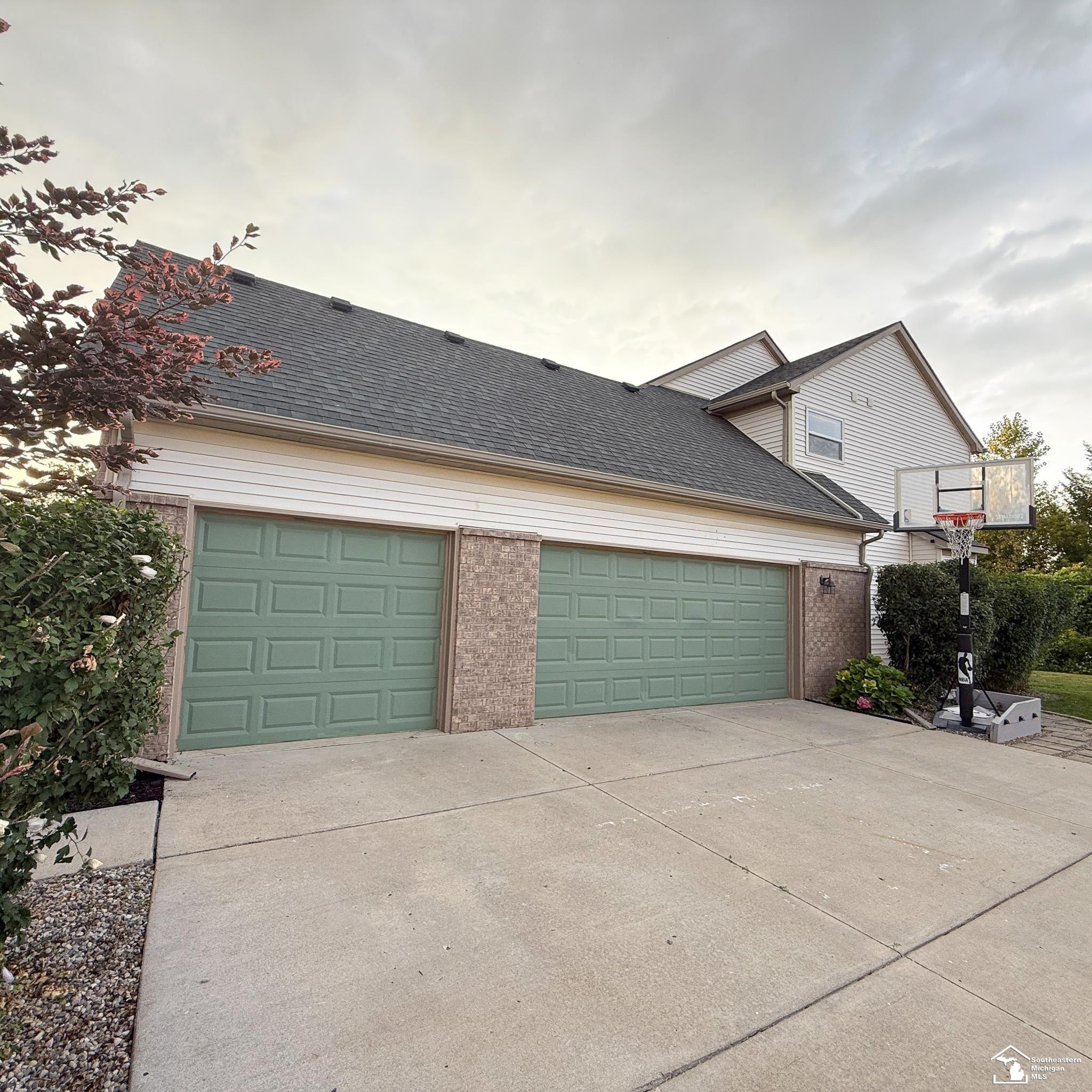649 Falcon Drive, Dundee, MI 48131 — Photo 7