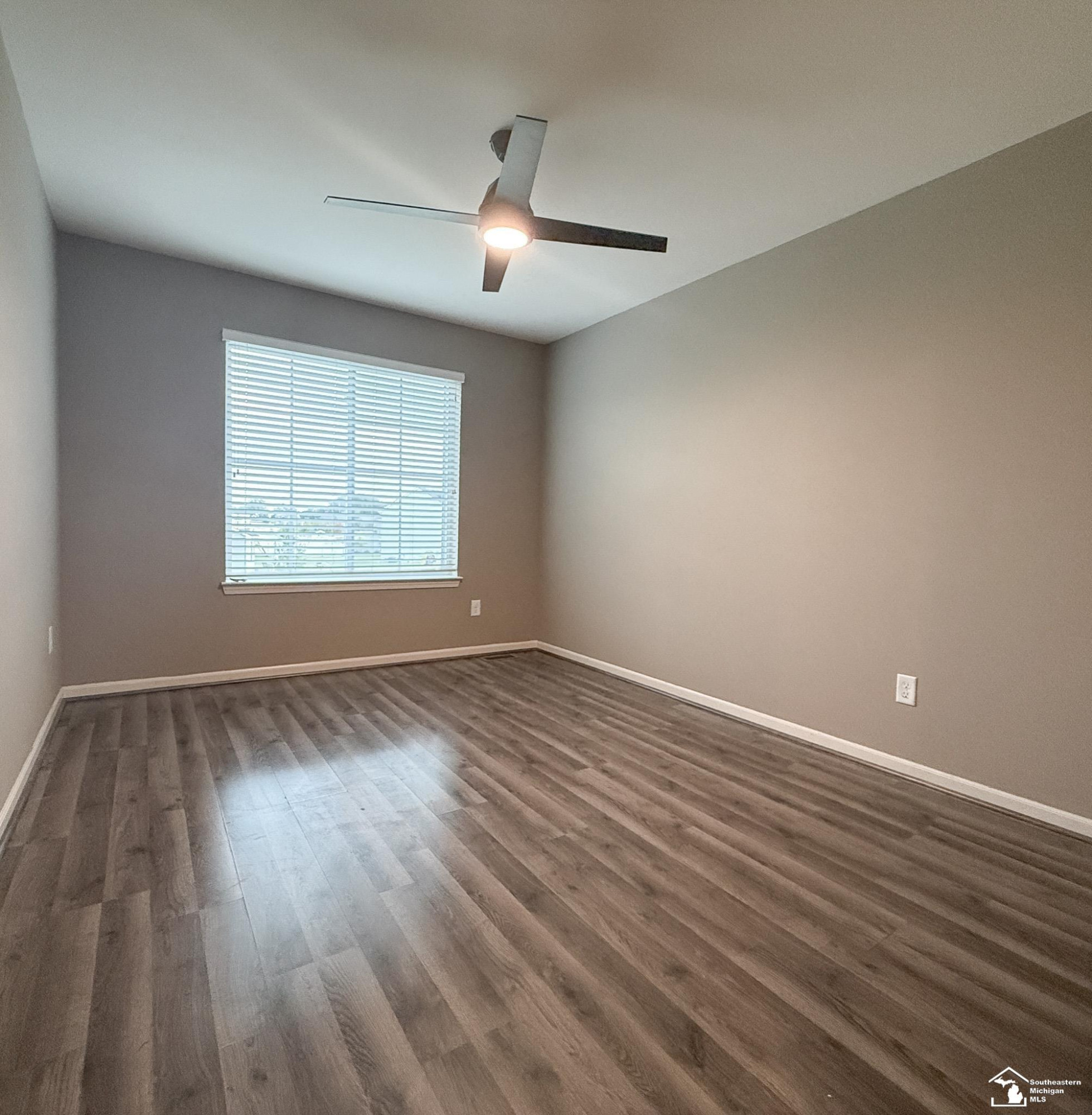 649 Falcon Drive, Dundee, MI 48131 — Photo 32