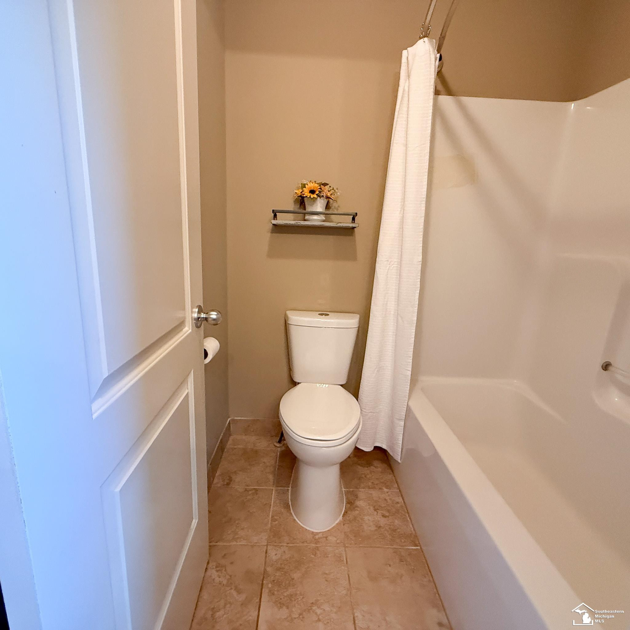 649 Falcon Drive, Dundee, MI 48131 — Photo 35