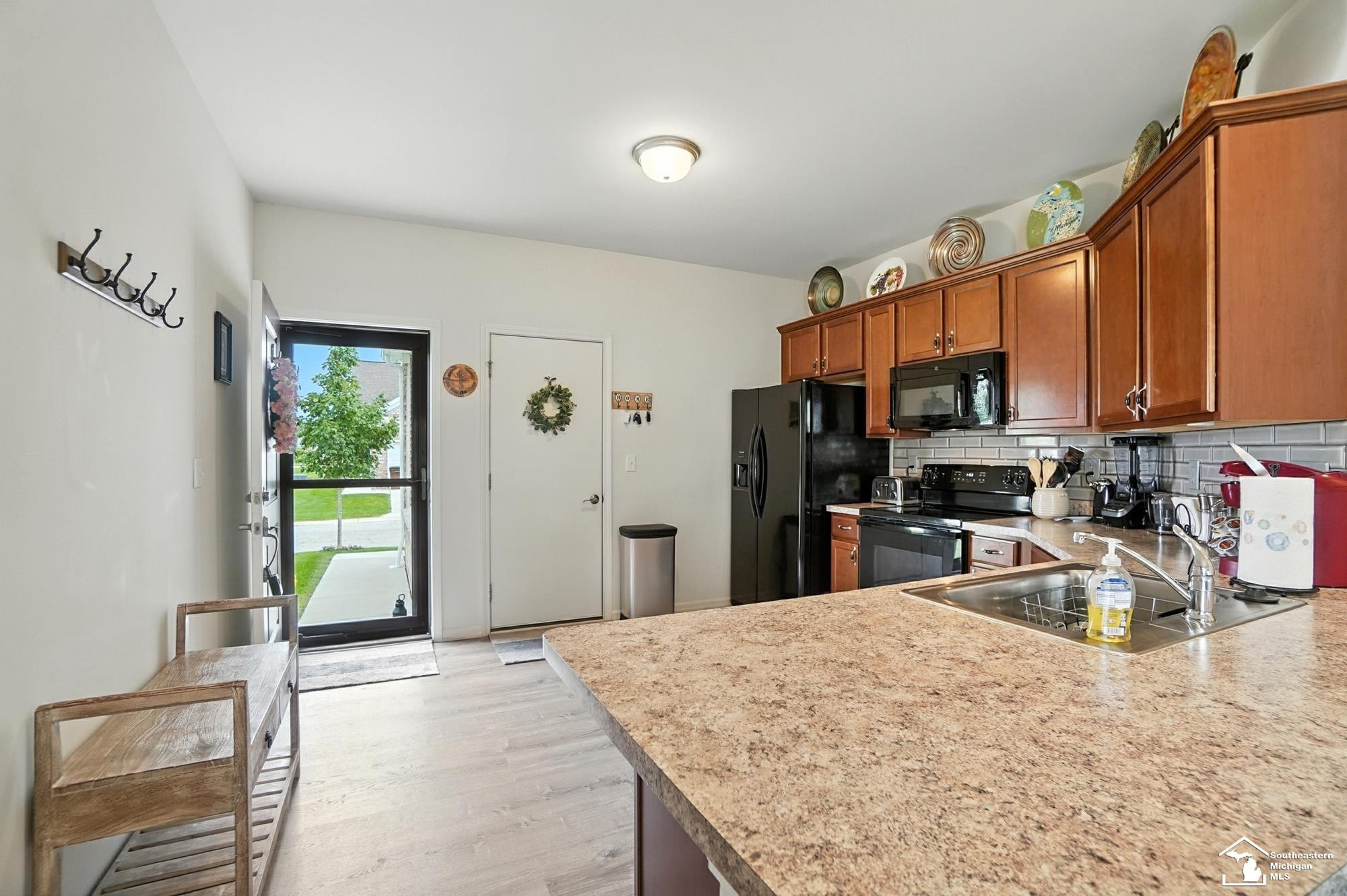 4169 Plum Village Ct Court, Monroe, MI 48161 — Photo 4